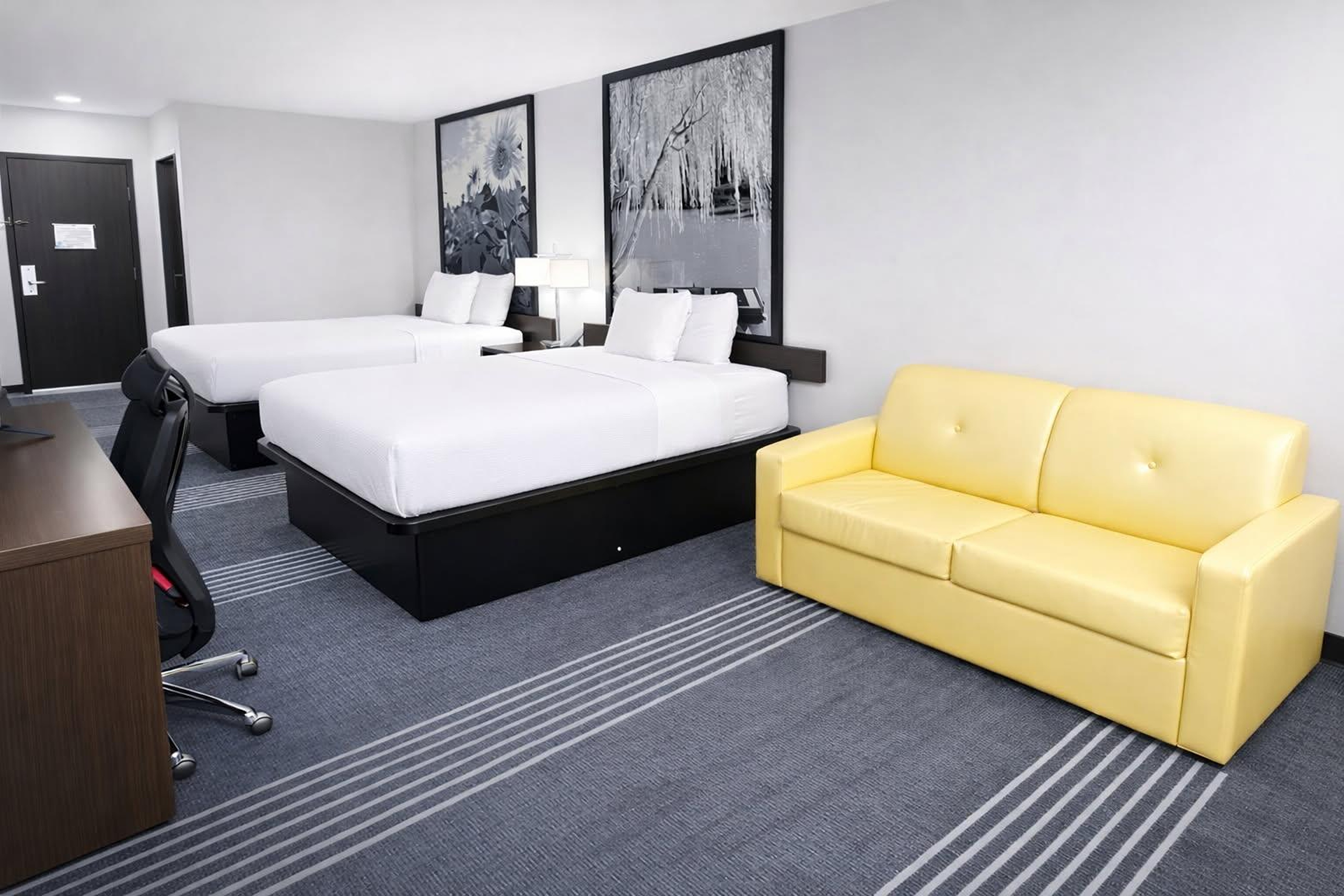 Super 8 by Wyndham Salina I-70 suite in Salina, Kansas