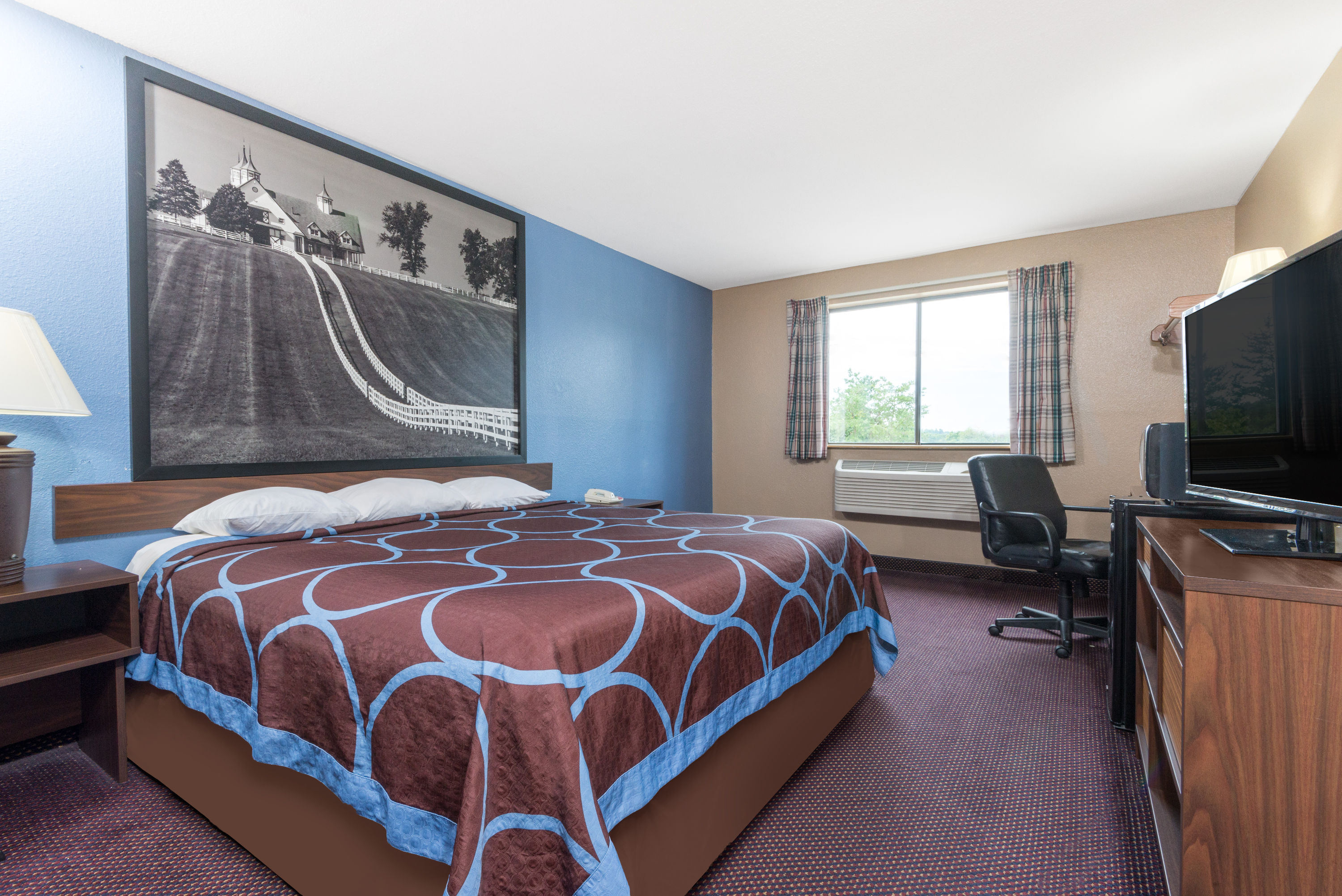 Guest room at the Super 8 by Wyndham Corbin/London KY in Corbin, Kentucky