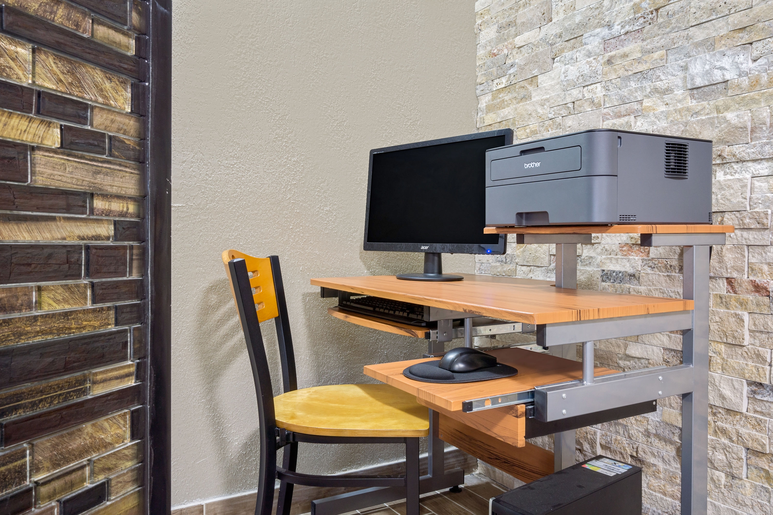 Super 8 by Wyndham Florence business center in Florence, Kentucky