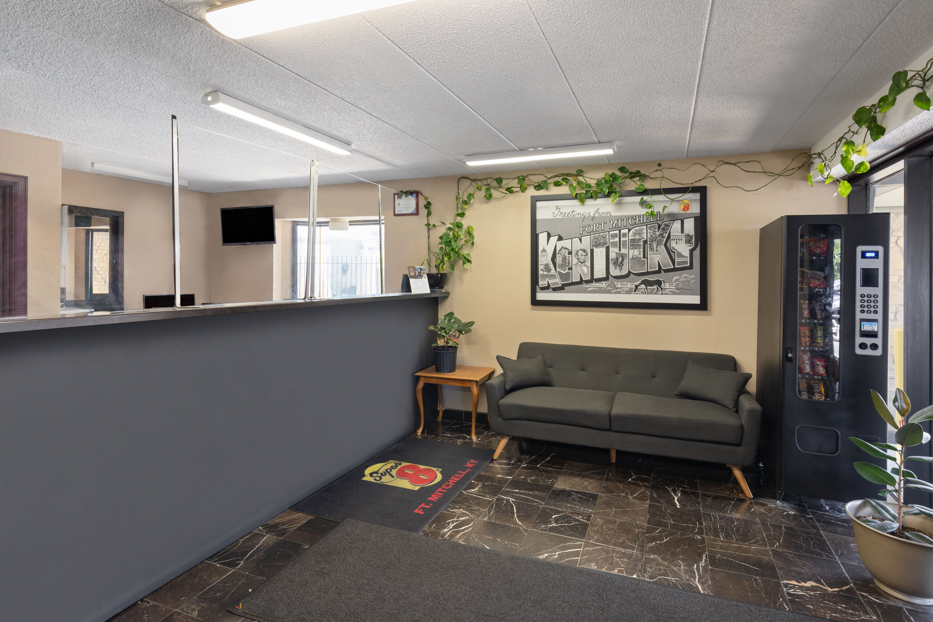 Super 8 by Wyndham Fort Mitchell Cincinnati Area reception in Fort Mitchell, Kentucky