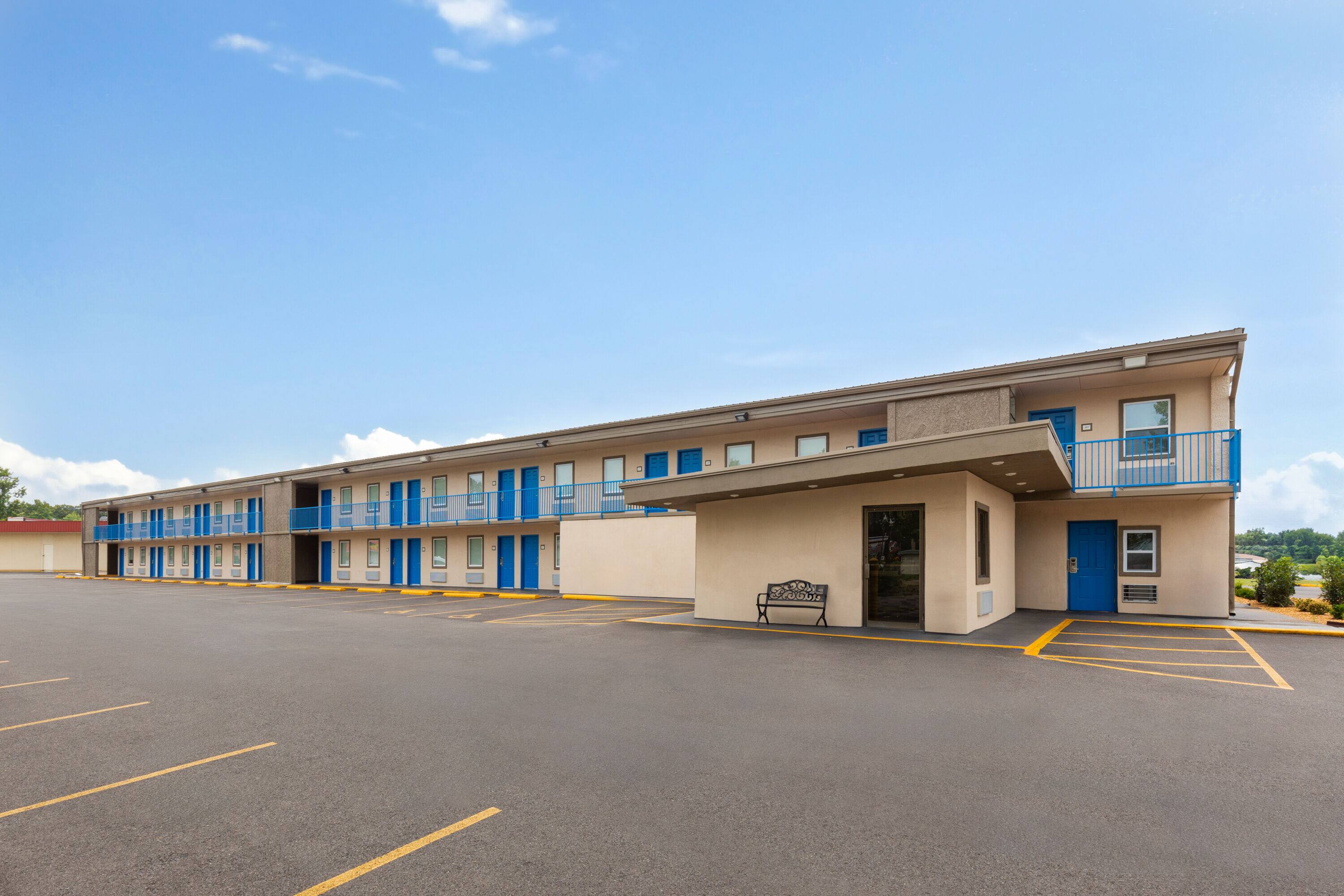 Super 8 by Wyndham Paducah I-24 Exit 4 | Paducah, KY Hotels