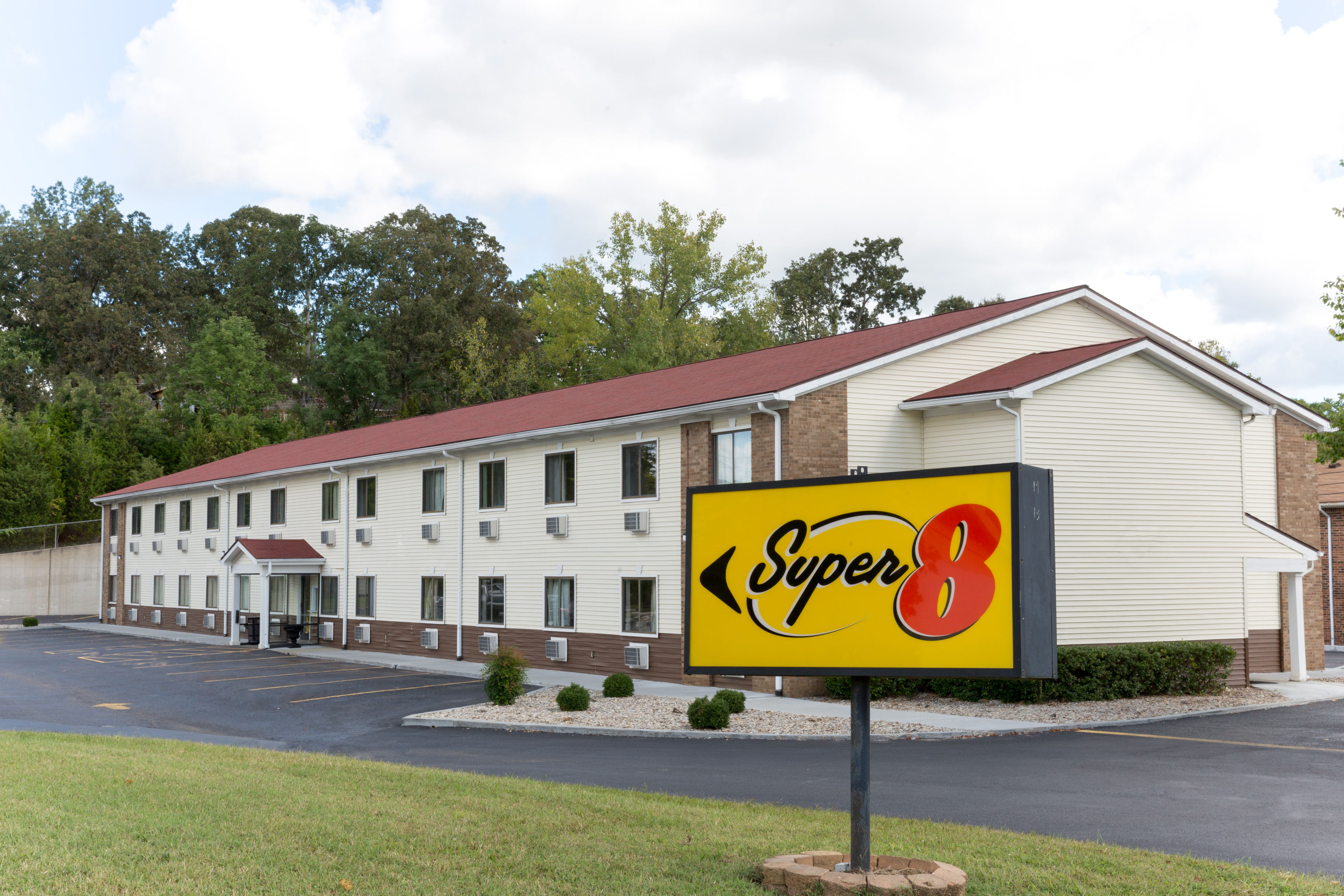 Super 8 By Wyndham Radcliff Ft Knox Area Radcliff Ky Hotels