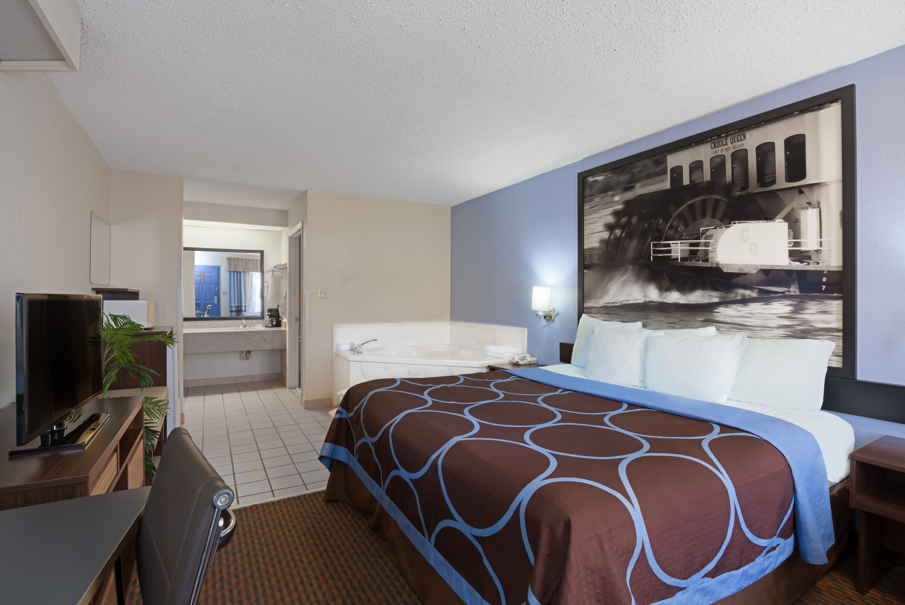 Super 8 by Wyndham Hammond suite in Hammond, Louisiana