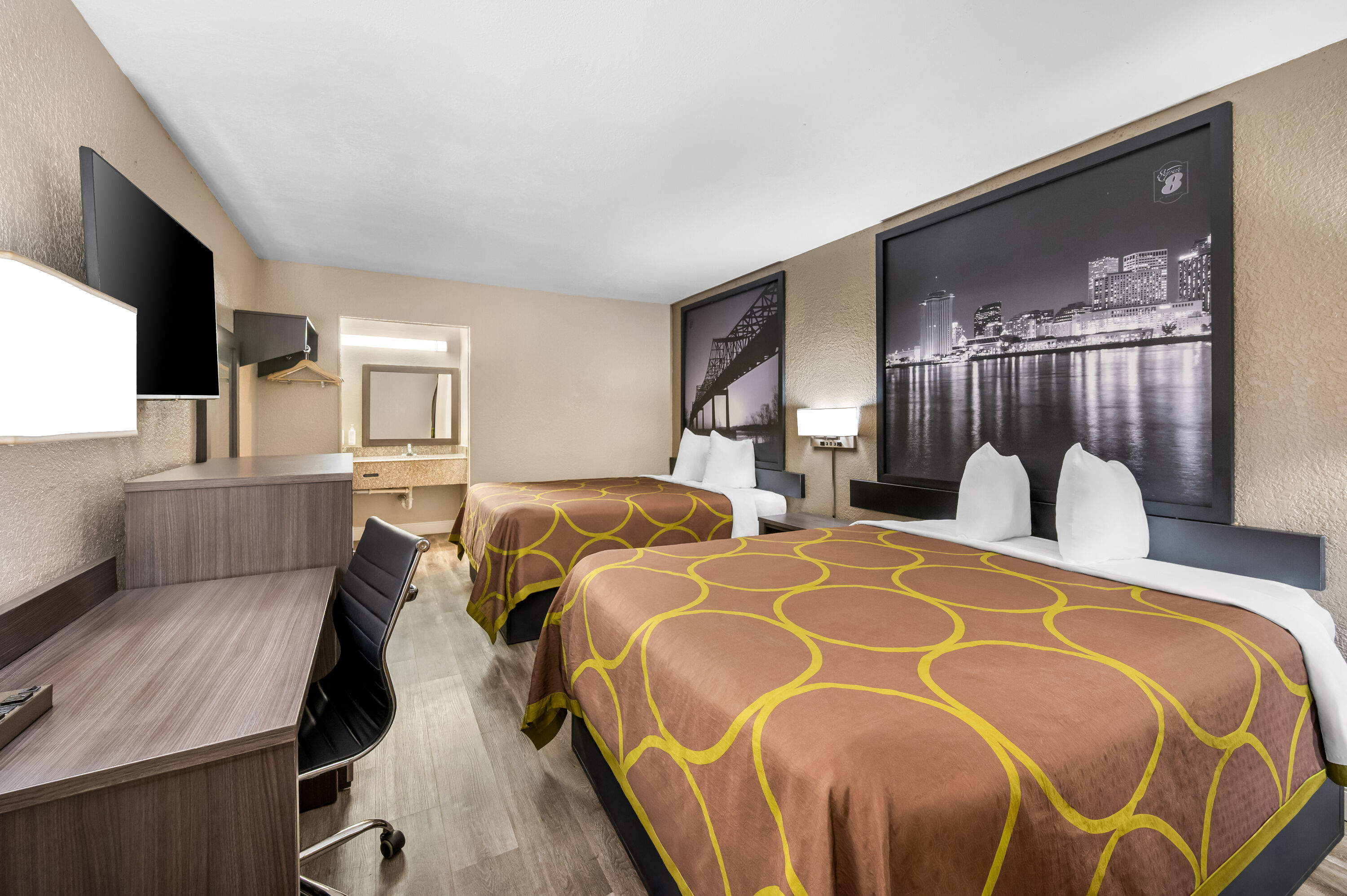 Double bed guest room at the Super 8 by Wyndham Metairie in Metairie, Louisiana