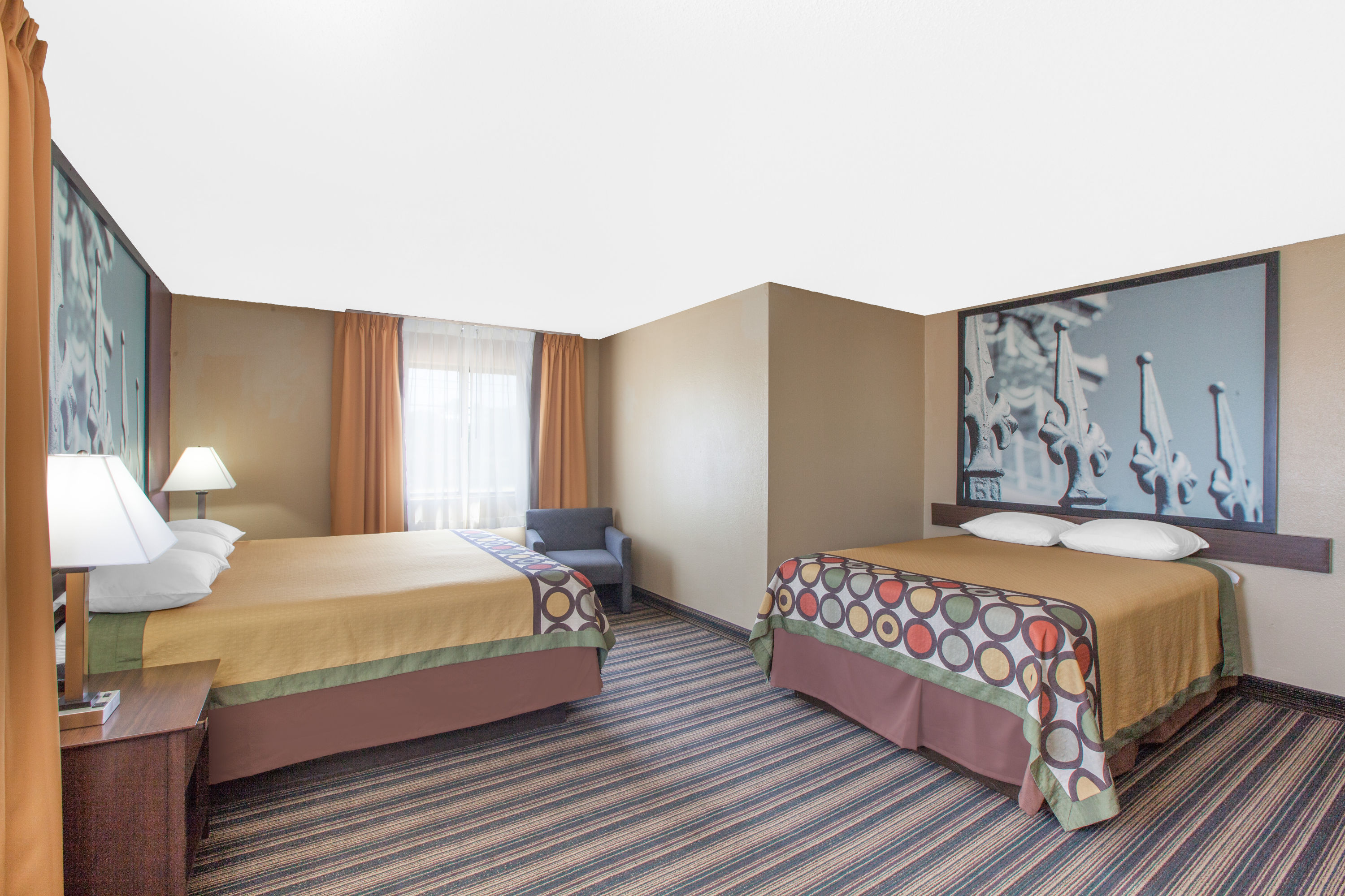 1 King Bed, Suite, Non-Smoking
