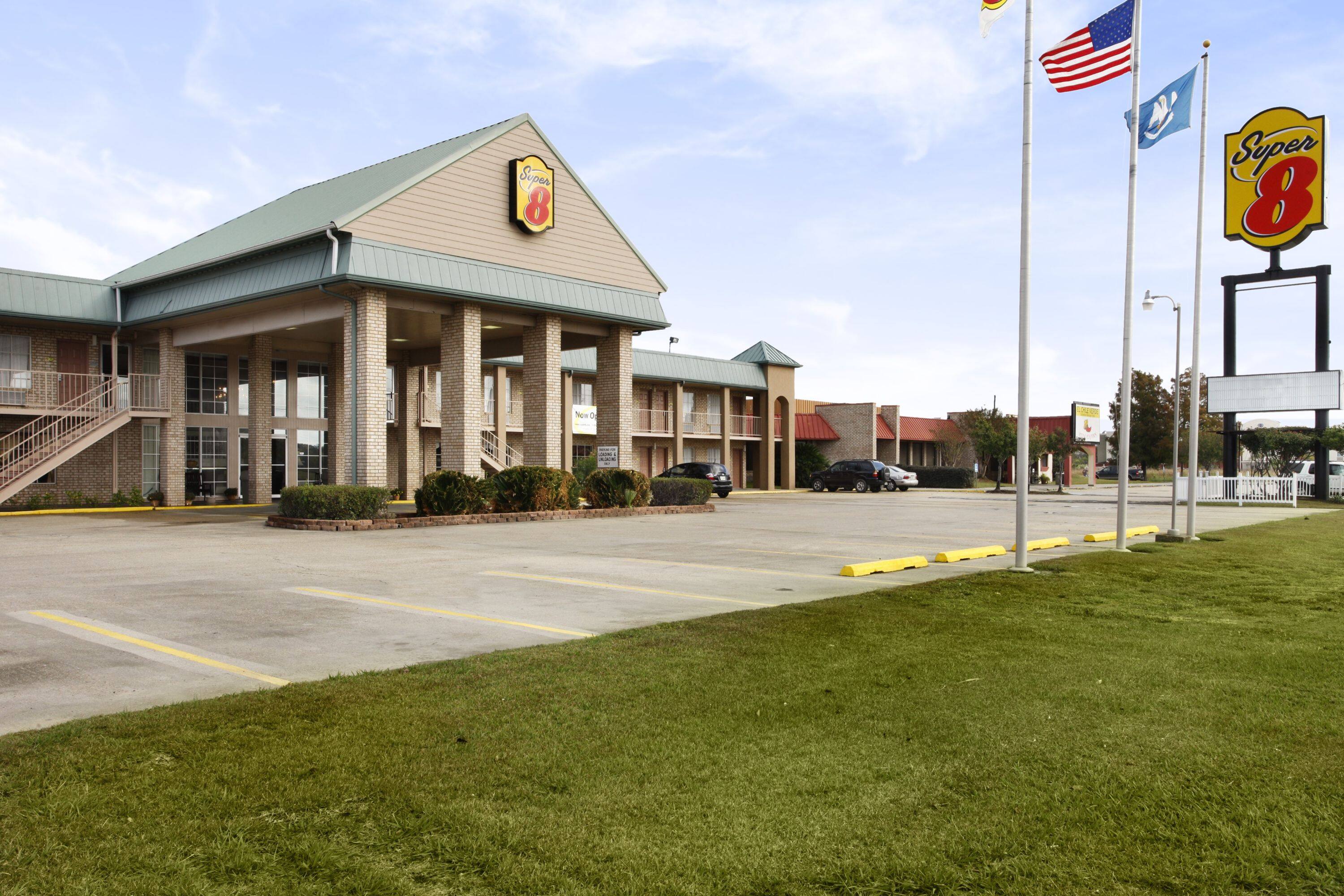 Directions To New Iberia Super 8 By Wyndham New Iberia | New Iberia, La Hotels