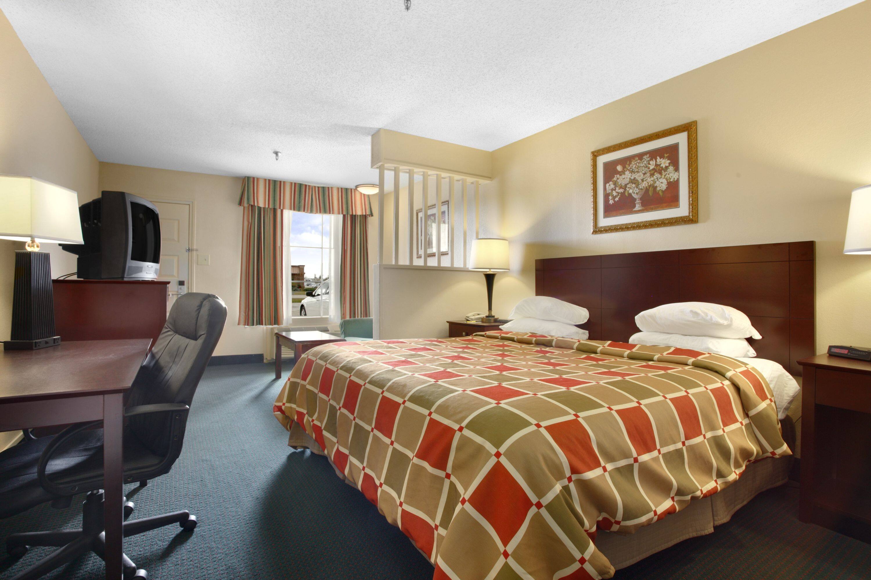 Super 8 by Wyndham New Iberia New Iberia, LA Hotels