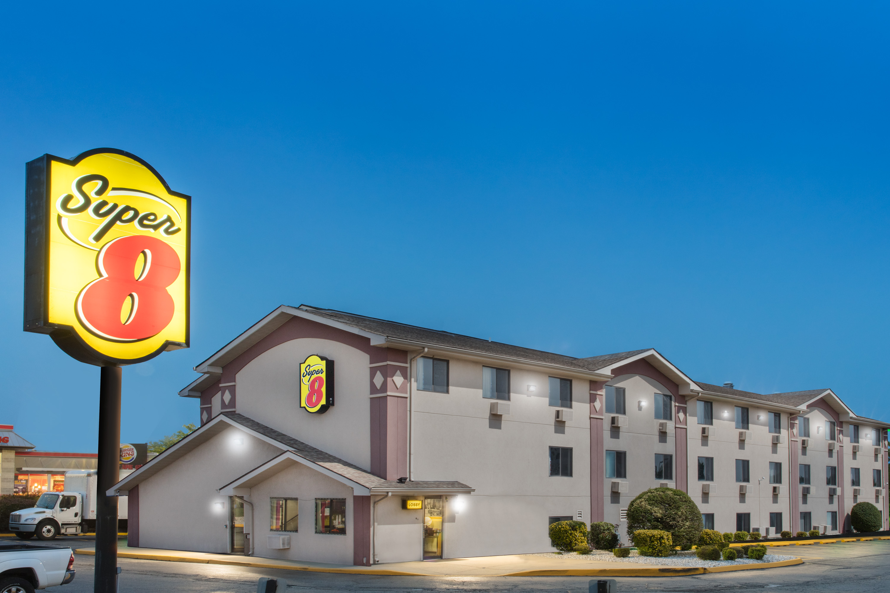 Exterior Dusk Image of Super 8 by Wyndham Aberdeen MD hotel in Aberdeen, Maryland