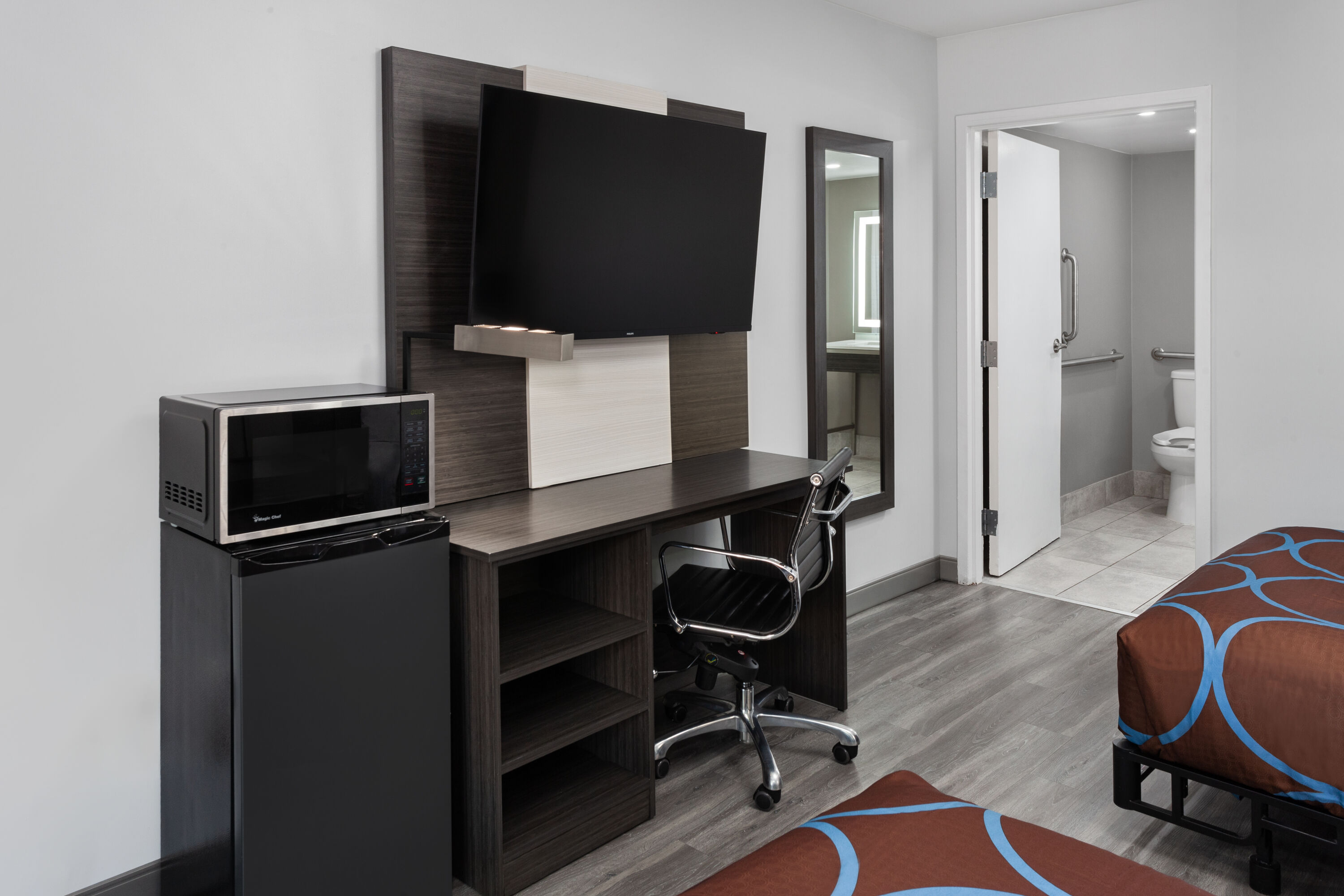 Guest room at the Super 8 by Wyndham Baltimore Northwest in Baltimore, Maryland