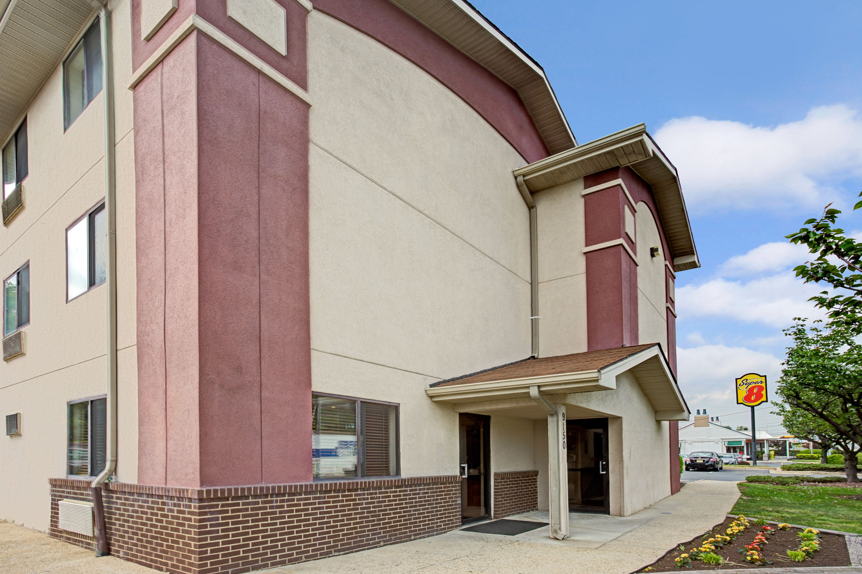 Exterior of Super 8 by Wyndham College Park Wash DC Area hotel in College Park, Maryland