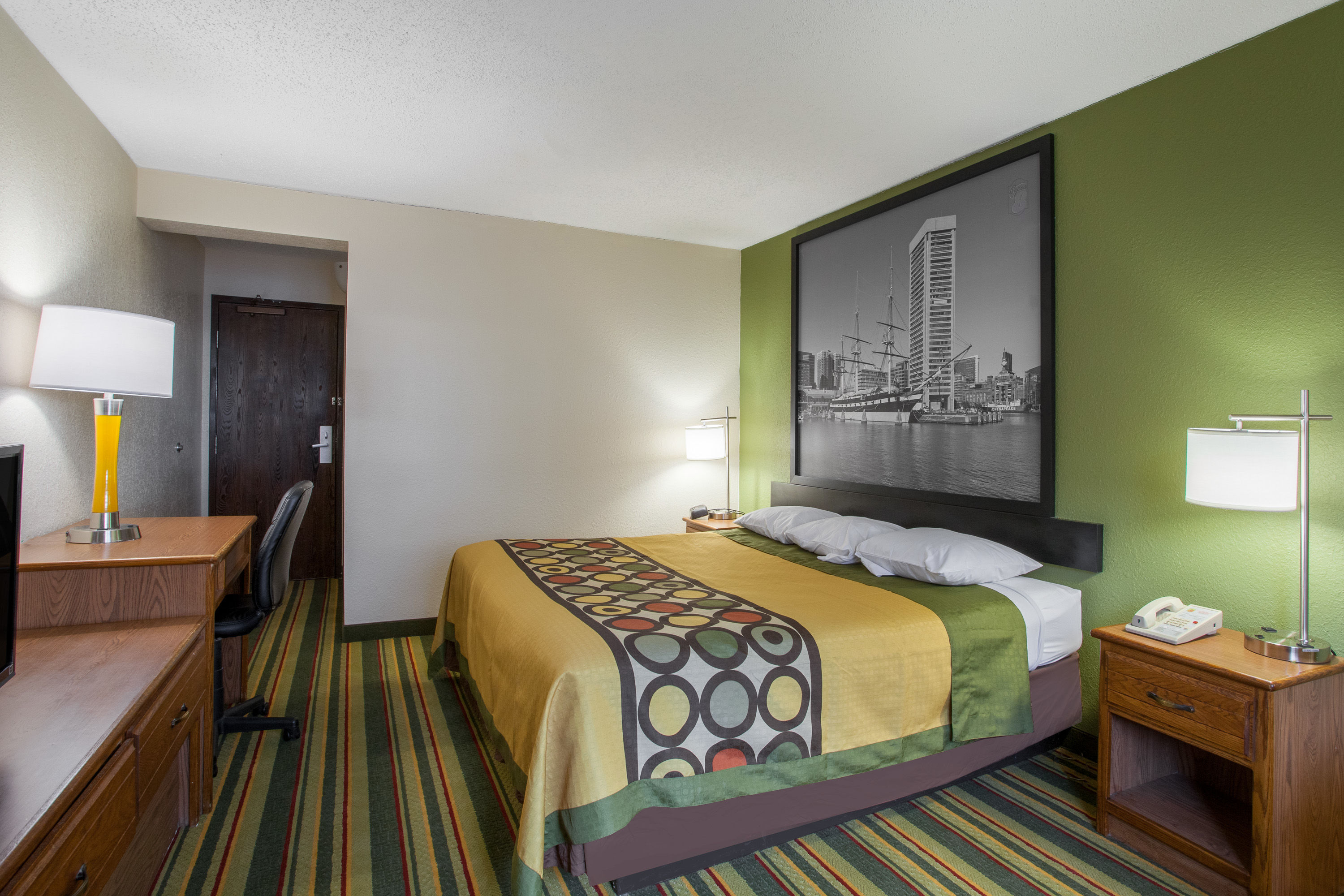 Guest room at the Super 8 by Wyndham College Park Wash DC Area in College Park, Maryland