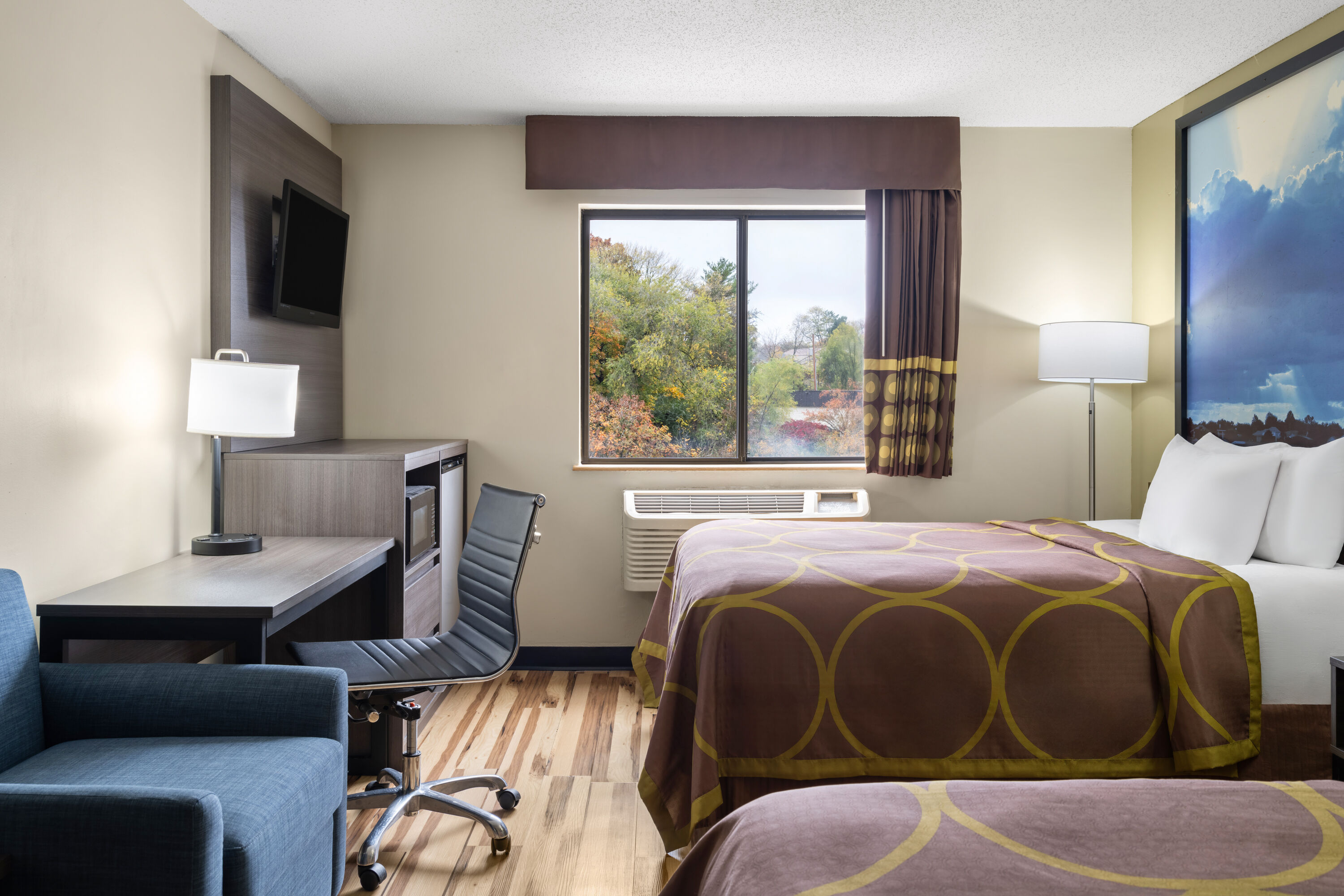 Guest room at the Super 8 by Wyndham Hagerstown I-70 in Hagerstown, Maryland