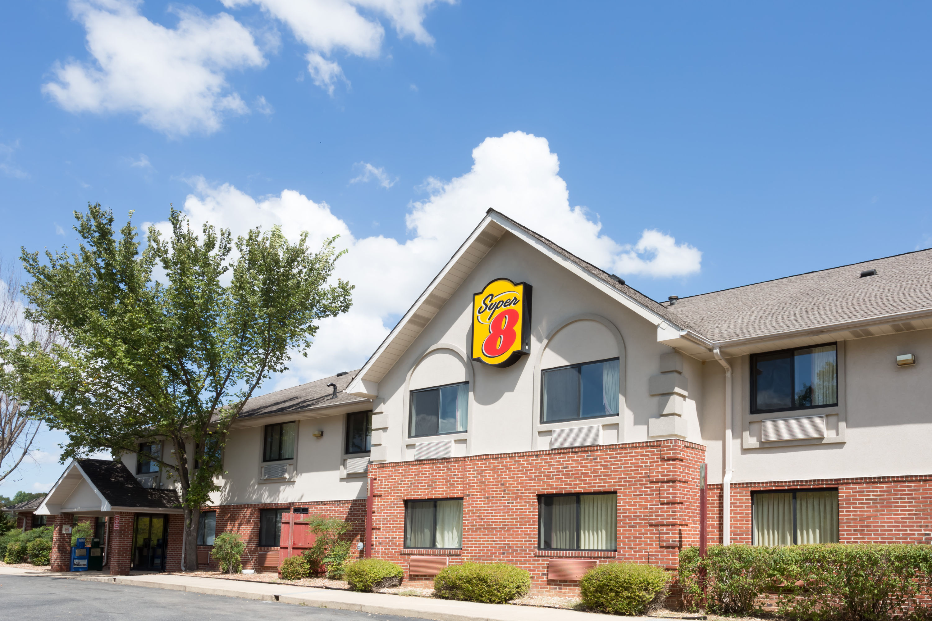 Super 8 By Wyndham Prince Frederick Prince Frederick Md Hotels
