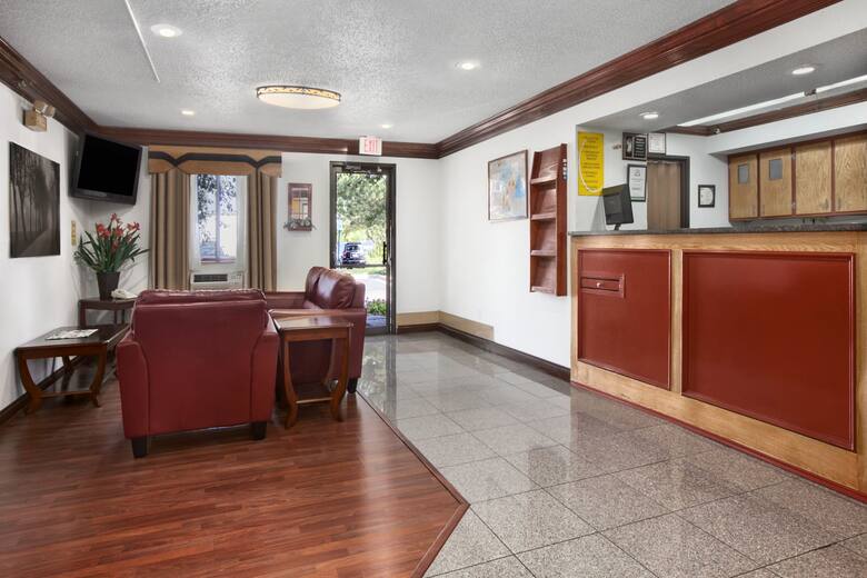 Super 8 Canton/Livonia Area hotel lobby in Canton, Michigan