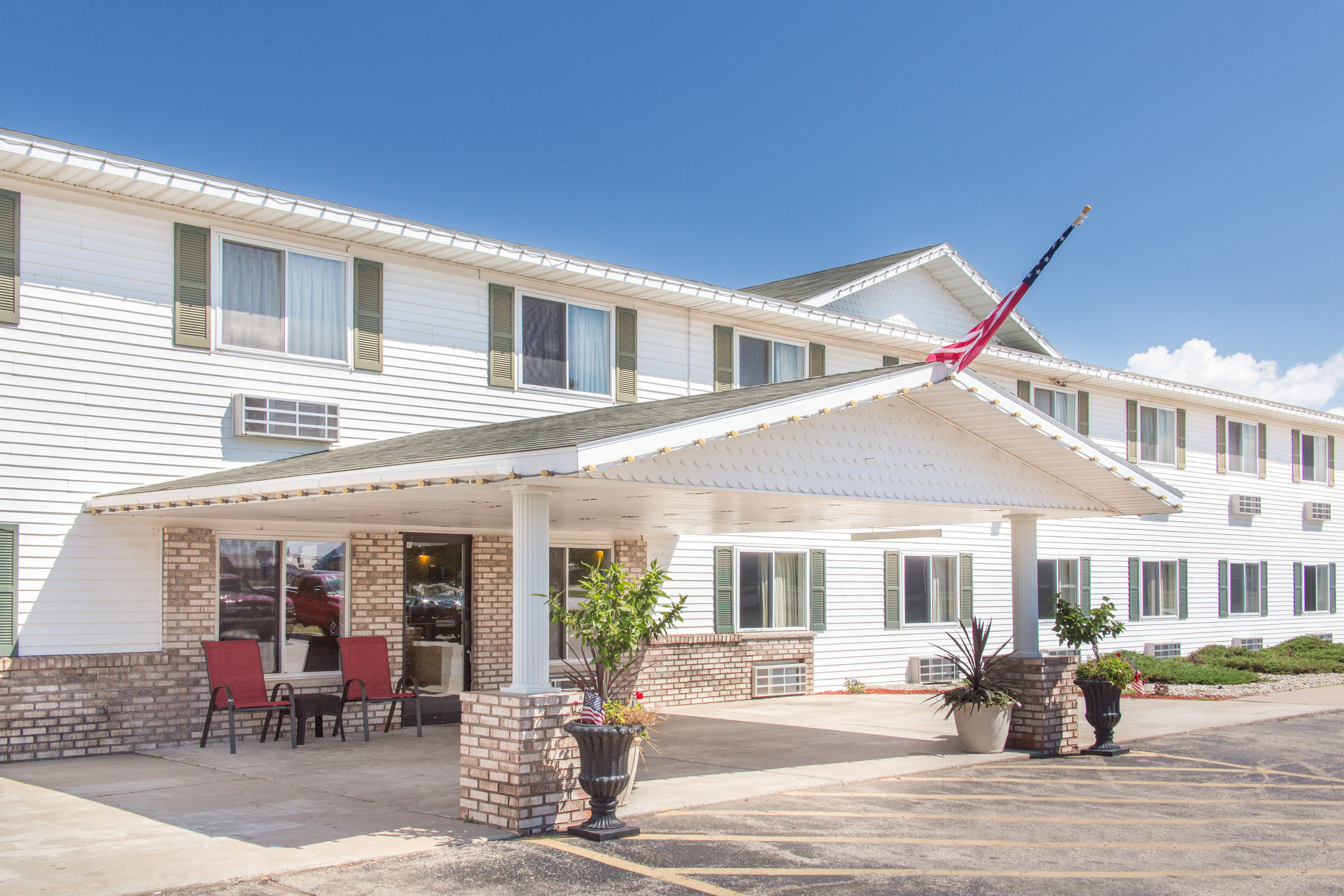 Super 8 By Wyndham Escanaba Escanaba Mi Hotels