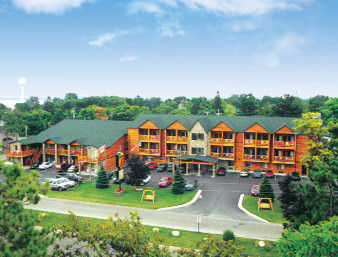 Exterior of Super 8 by Wyndham Bridgeview of Mackinaw City hotel in Mackinaw City, Michigan