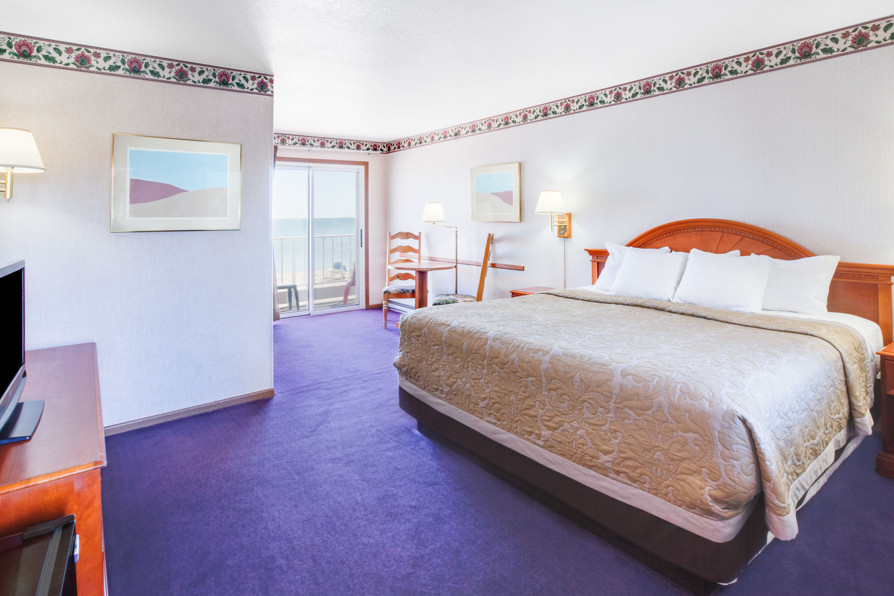 Super 8 By Wyndham Mackinaw City Beachfront Area