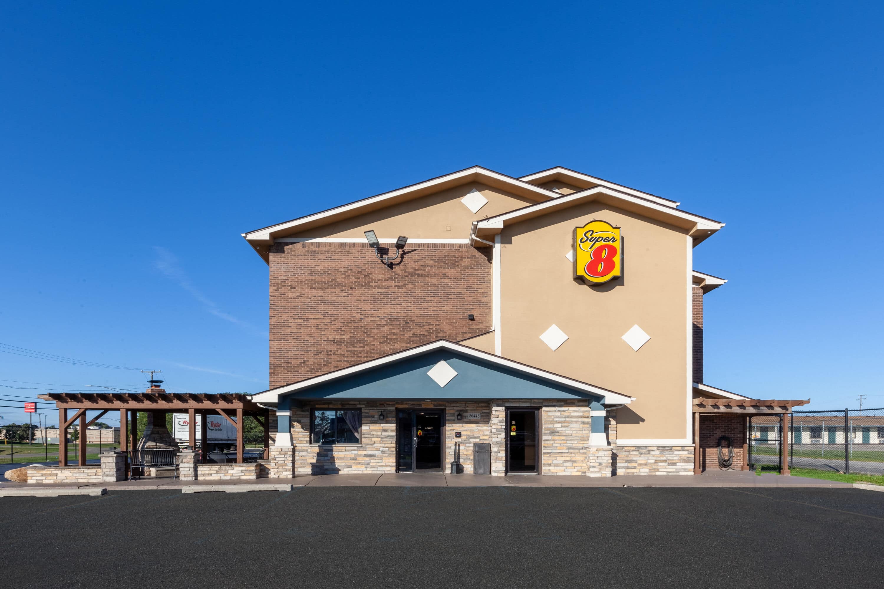 Super 8 by Wyndham Roseville/Detroit Area Roseville, MI Hotels