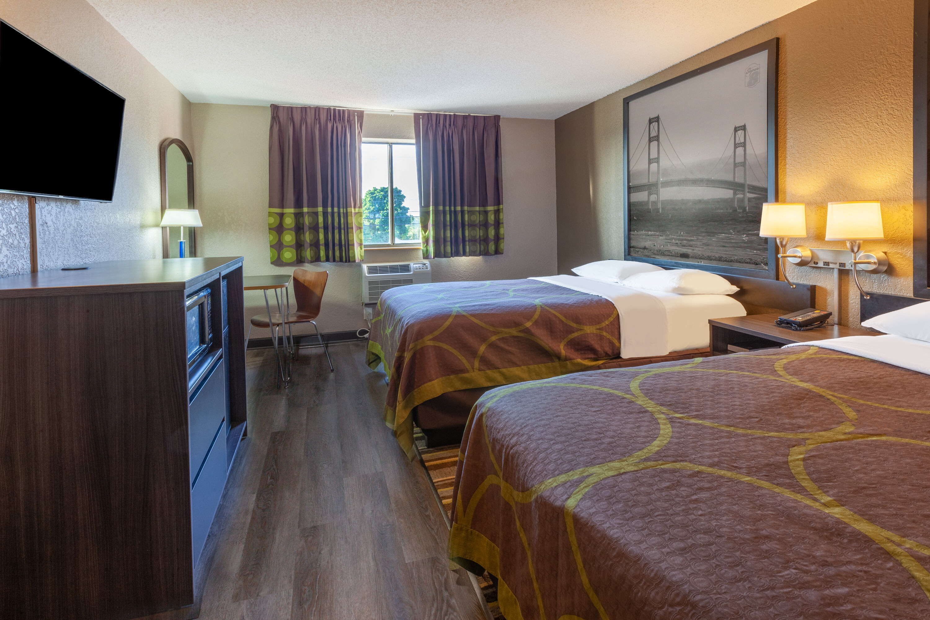 Super 8 by Wyndham Roseville/Detroit Area | Roseville, MI Hotels