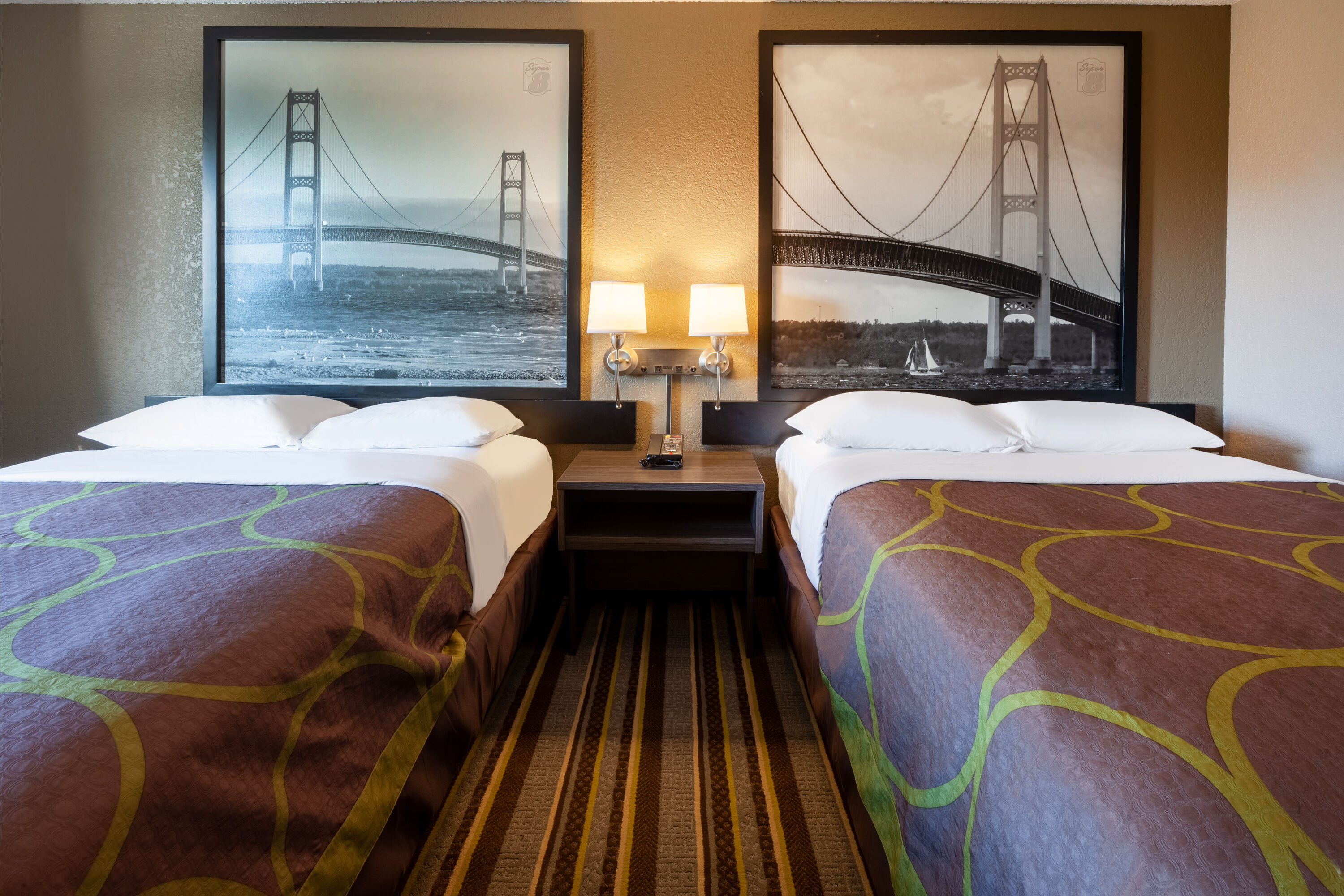 Super 8 by Wyndham Roseville/Detroit Area | Roseville, MI Hotels