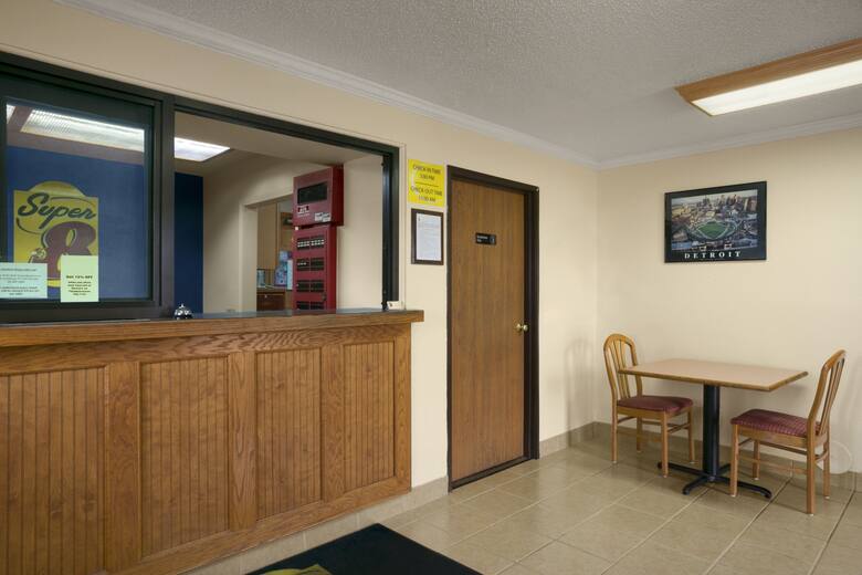 Super 8 Saginaw hotel lobby in Saginaw, Michigan