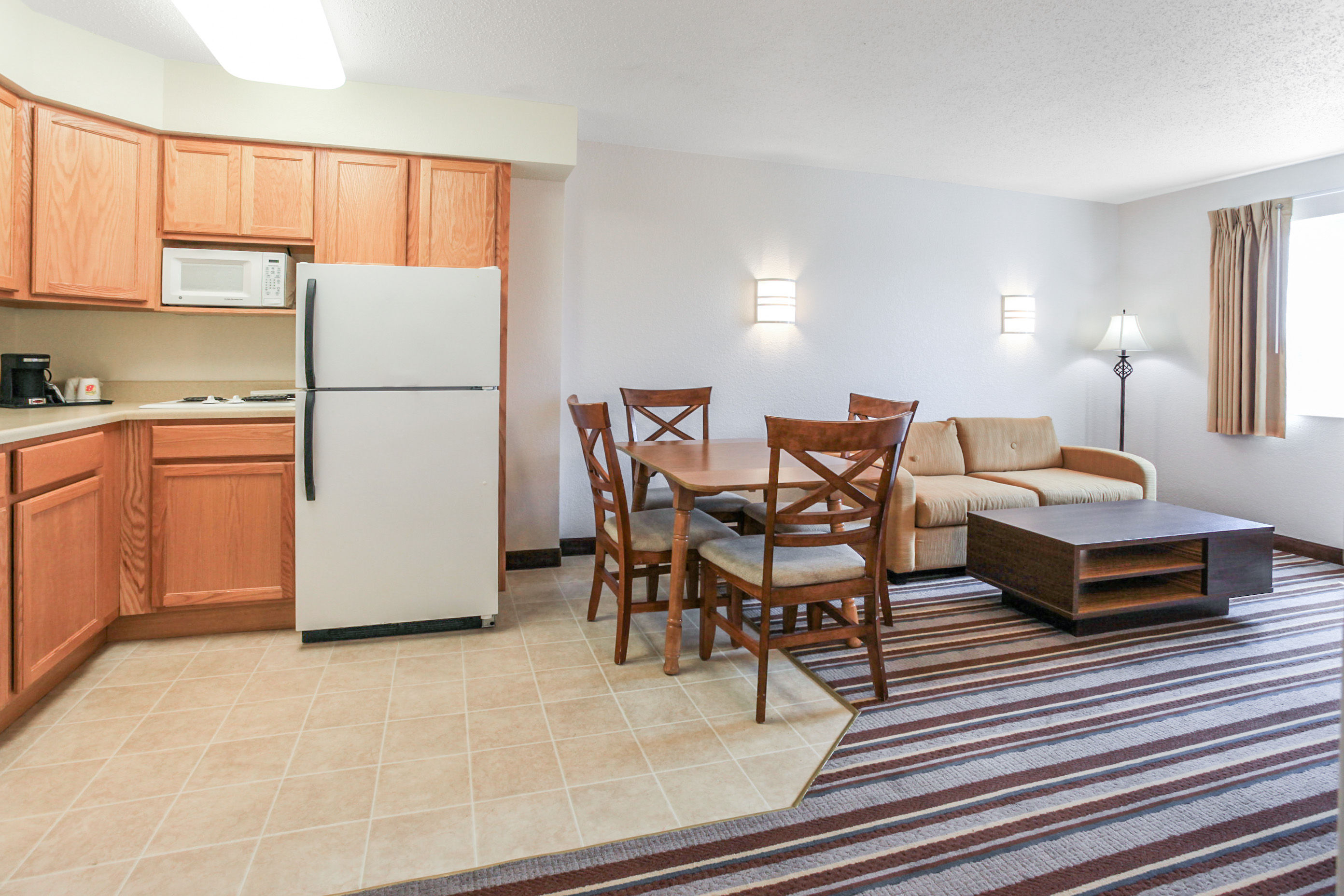 Super 8 by Wyndham Sault Ste. Marie Sault Sainte Marie, MI Hotels