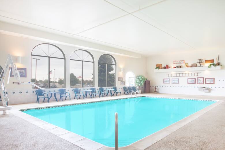 Super 8 By Wyndham West Branch Hotels Mi 48661 0338 Pool At The Super 8 By Wyndham West Branch In Michigan