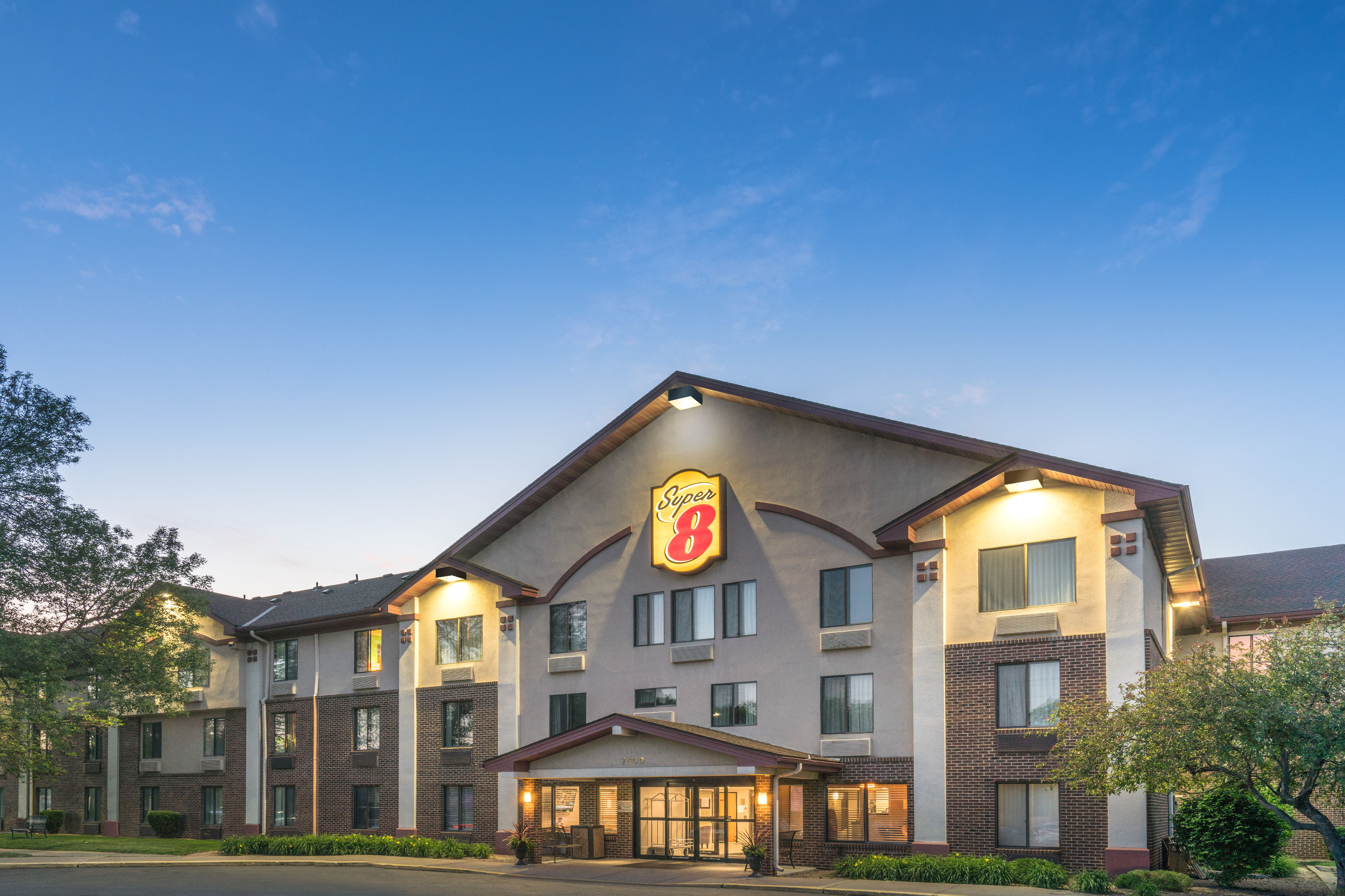 Exterior Dusk Image of Super 8 by Wyndham Bloomington/Airport hotel in Bloomington, Minnesota