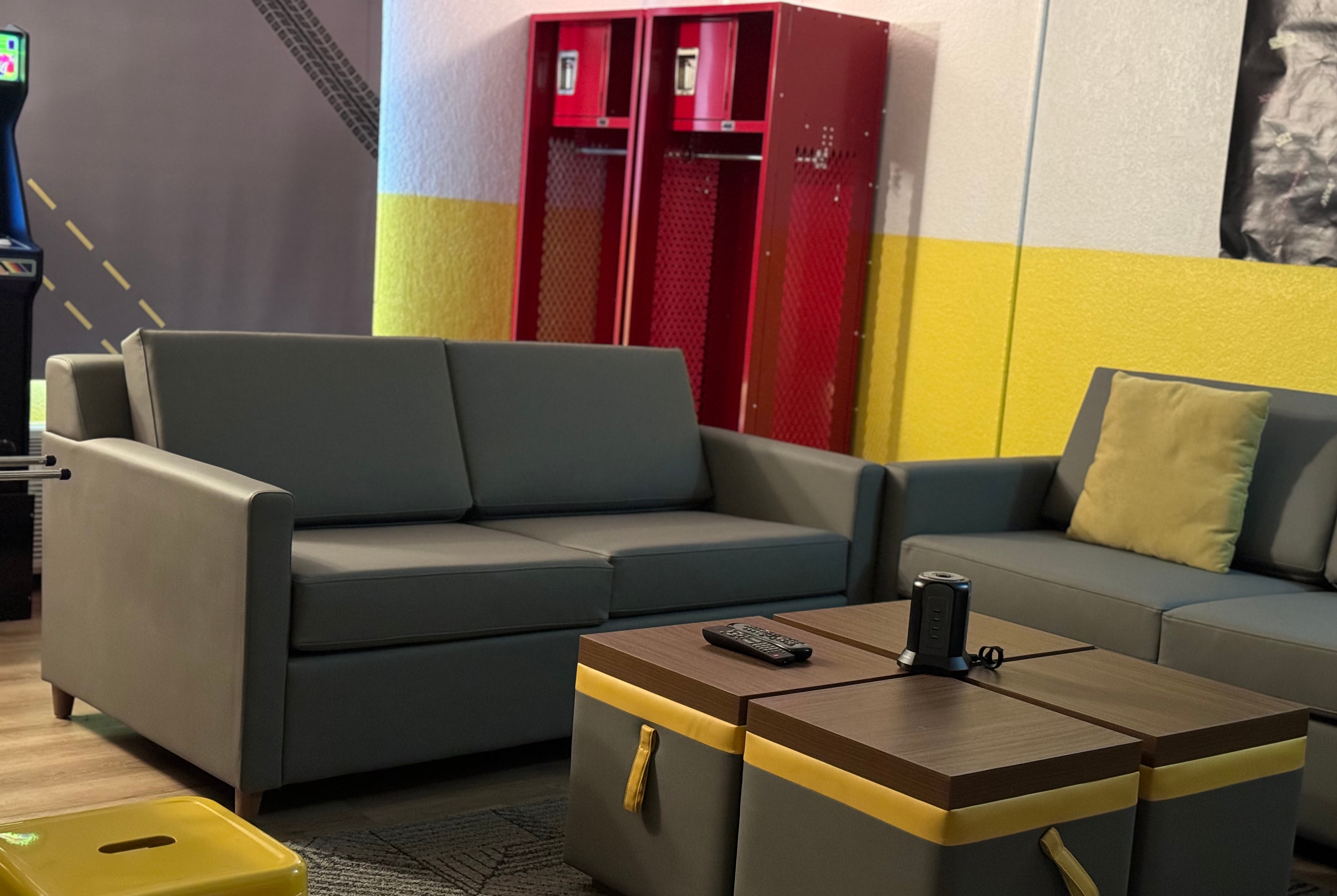 Guest room feature at the Super 8 by Wyndham Bloomington/Airport in Bloomington, Minnesota