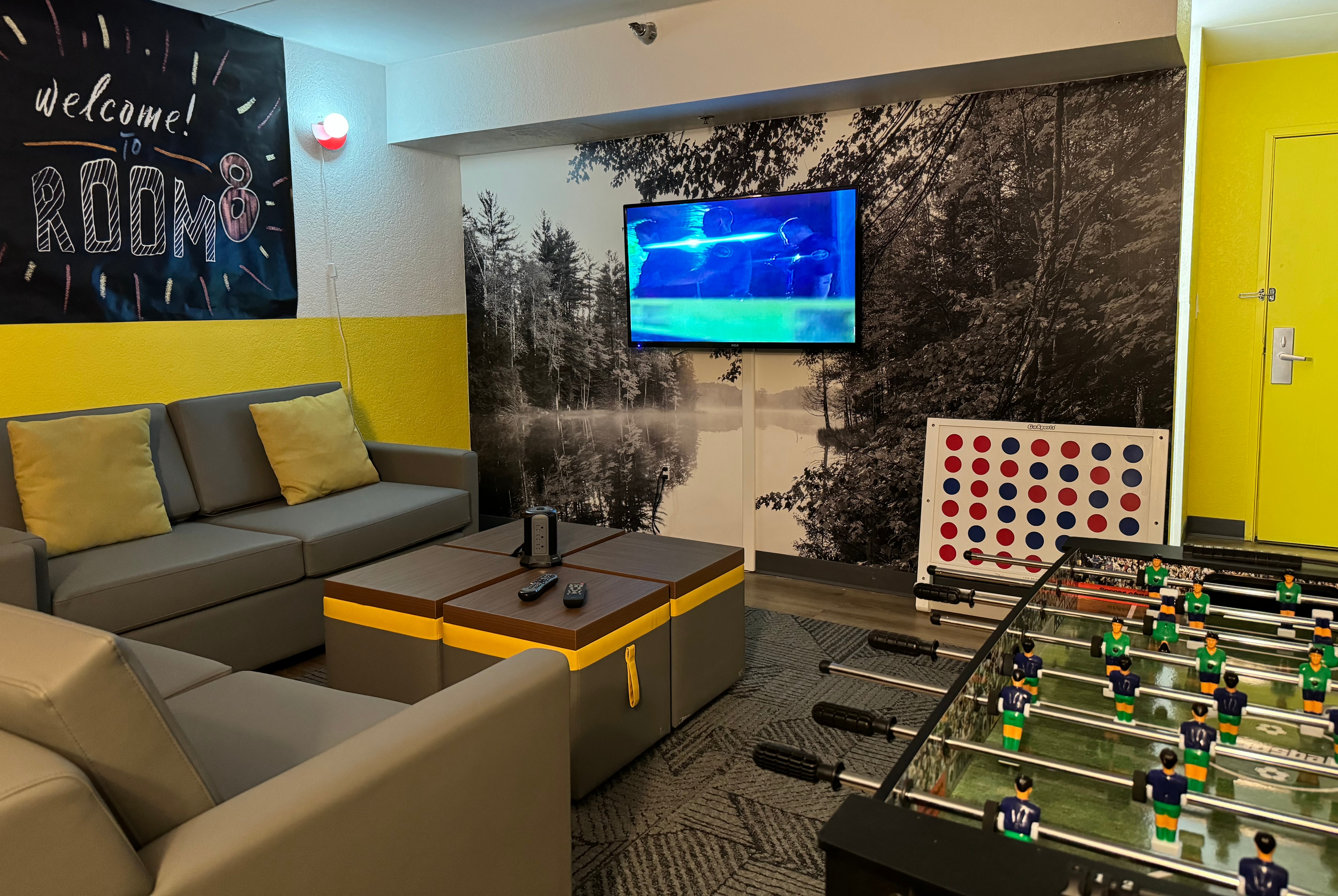 Guest room feature at the Super 8 by Wyndham Bloomington/Airport in Bloomington, Minnesota