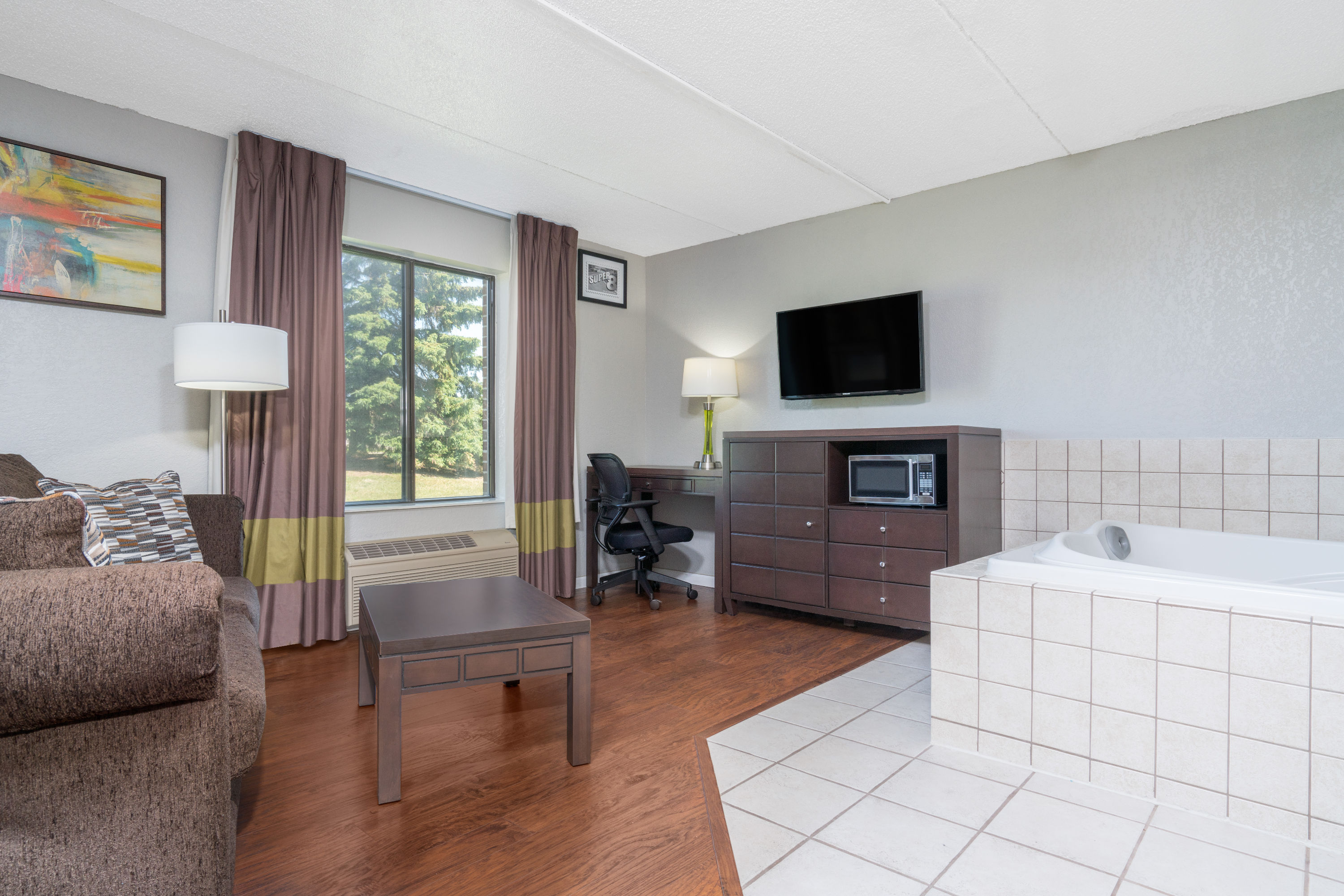 Super 8 by Wyndham Bloomington/Airport | Bloomington, MN Hotels