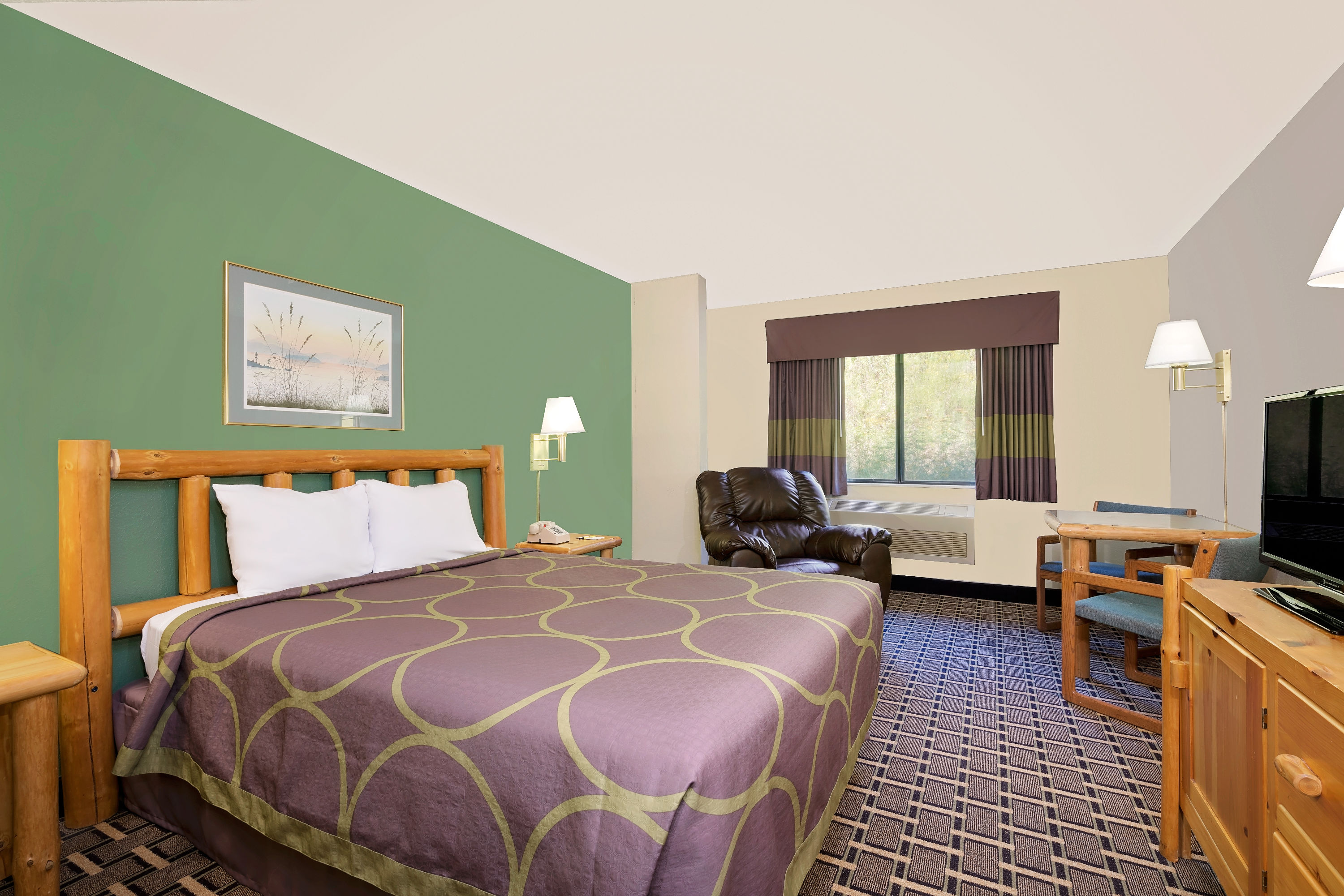 Super 8 by Wyndham Cloquet | Cloquet, MN Hotels