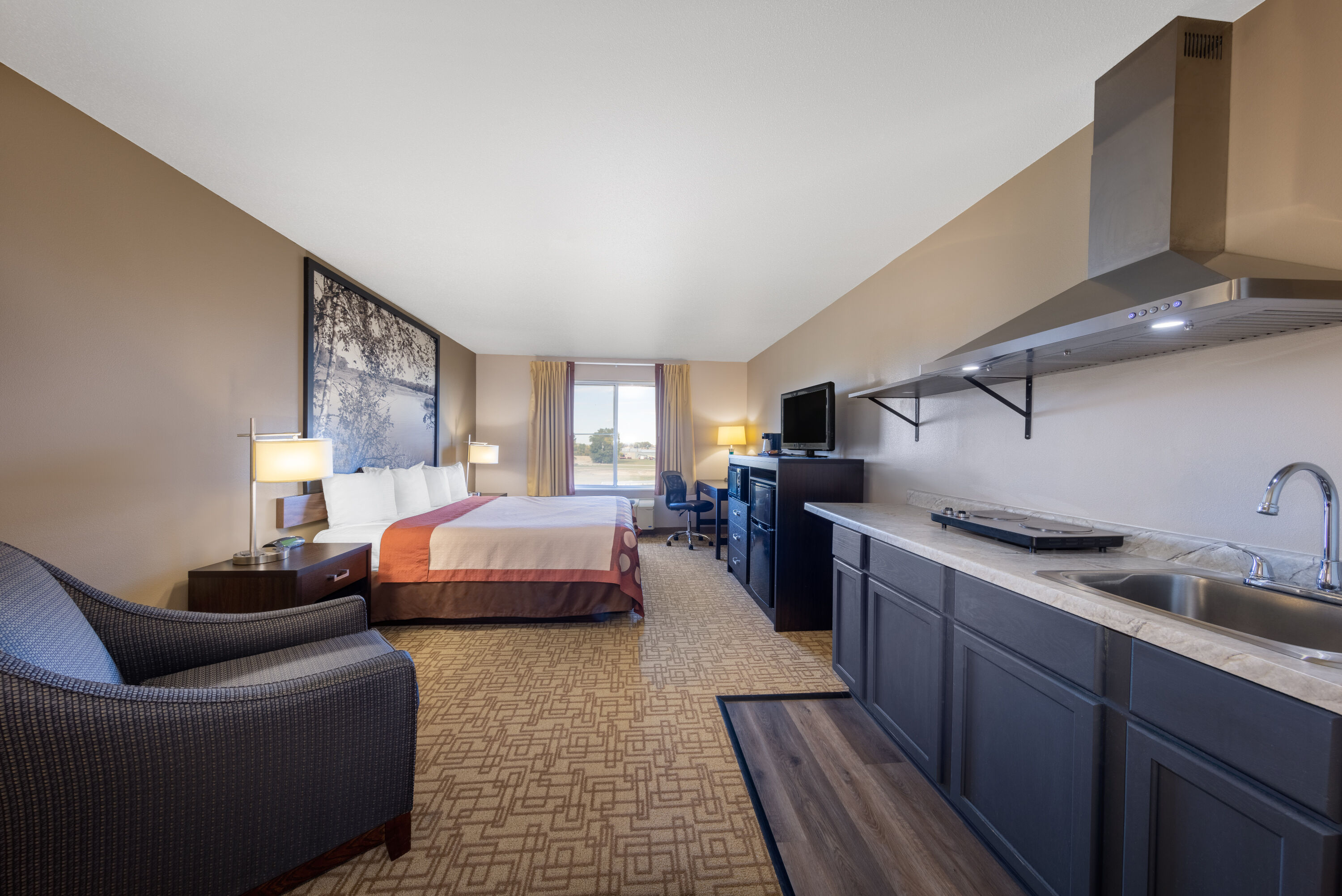 Guest room at the Super 8 by Wyndham Jackson MN in Jackson, Minnesota