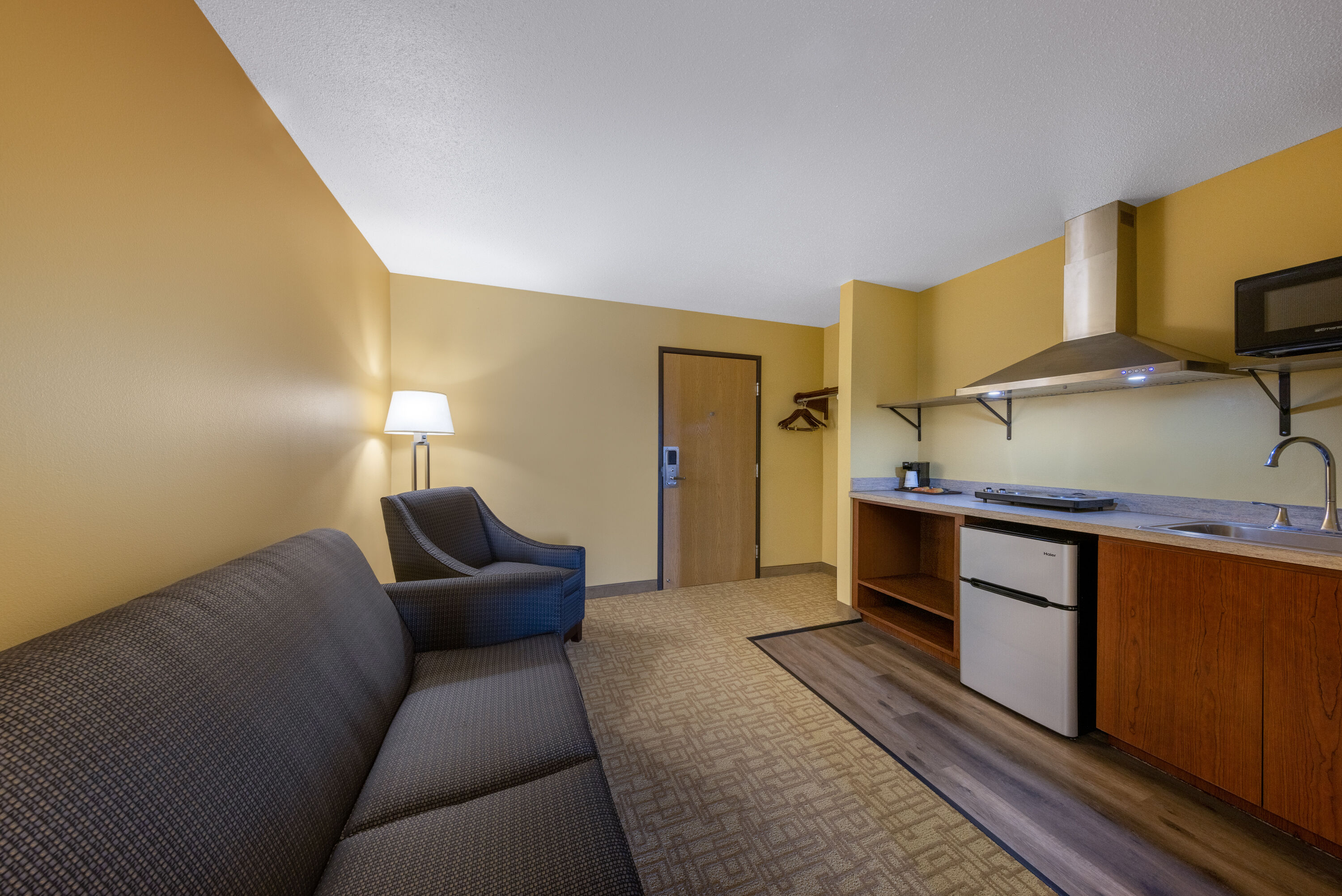 Guest room at the Super 8 by Wyndham Jackson MN in Jackson, Minnesota