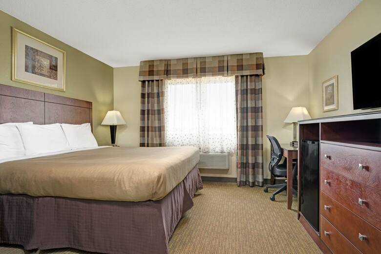 Guest room at the Super 8 Monticello in Monticello, Minnesota