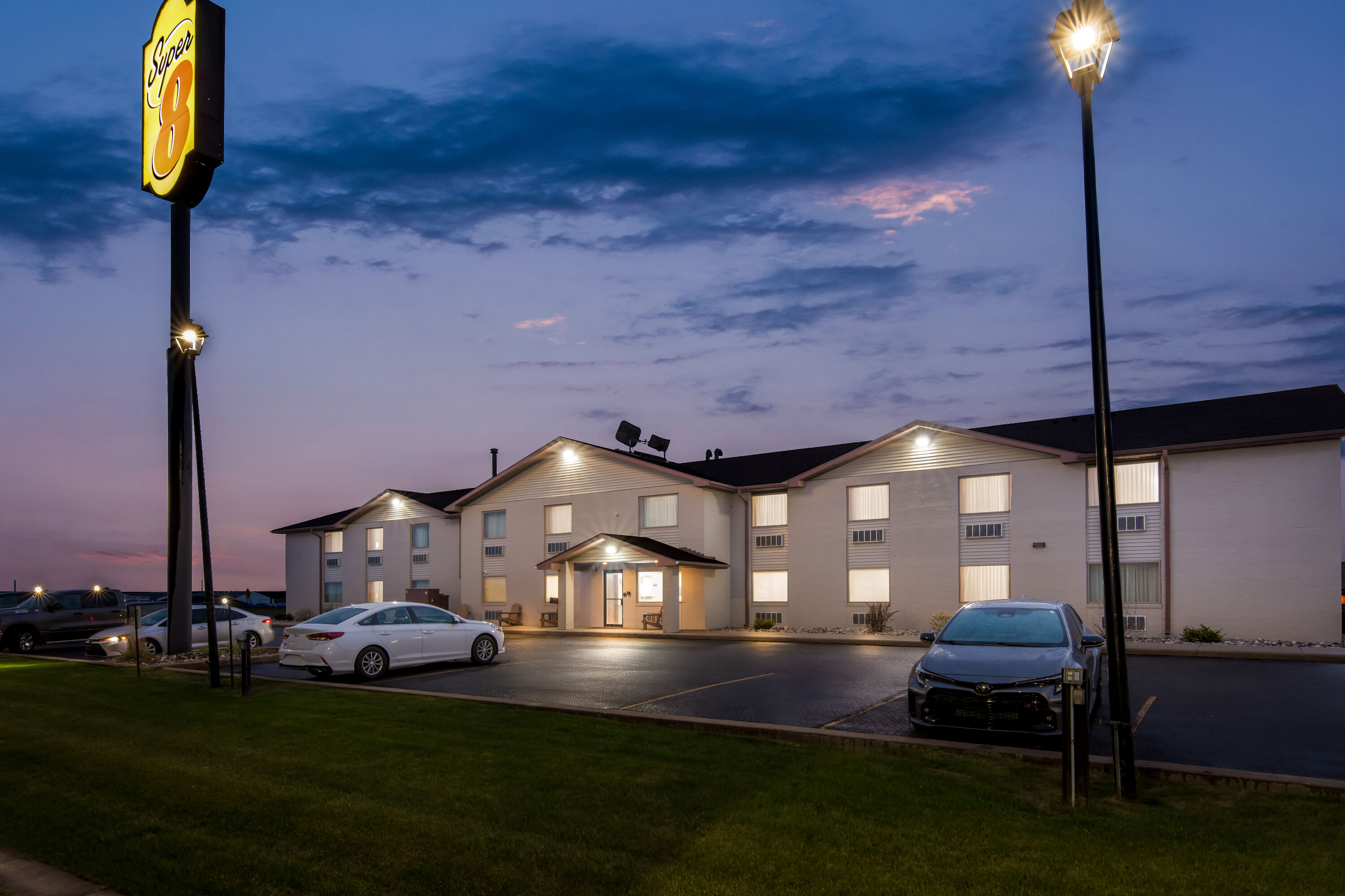 Exterior Night Image of Super 8 by Wyndham Perham hotel in Perham, Minnesota
