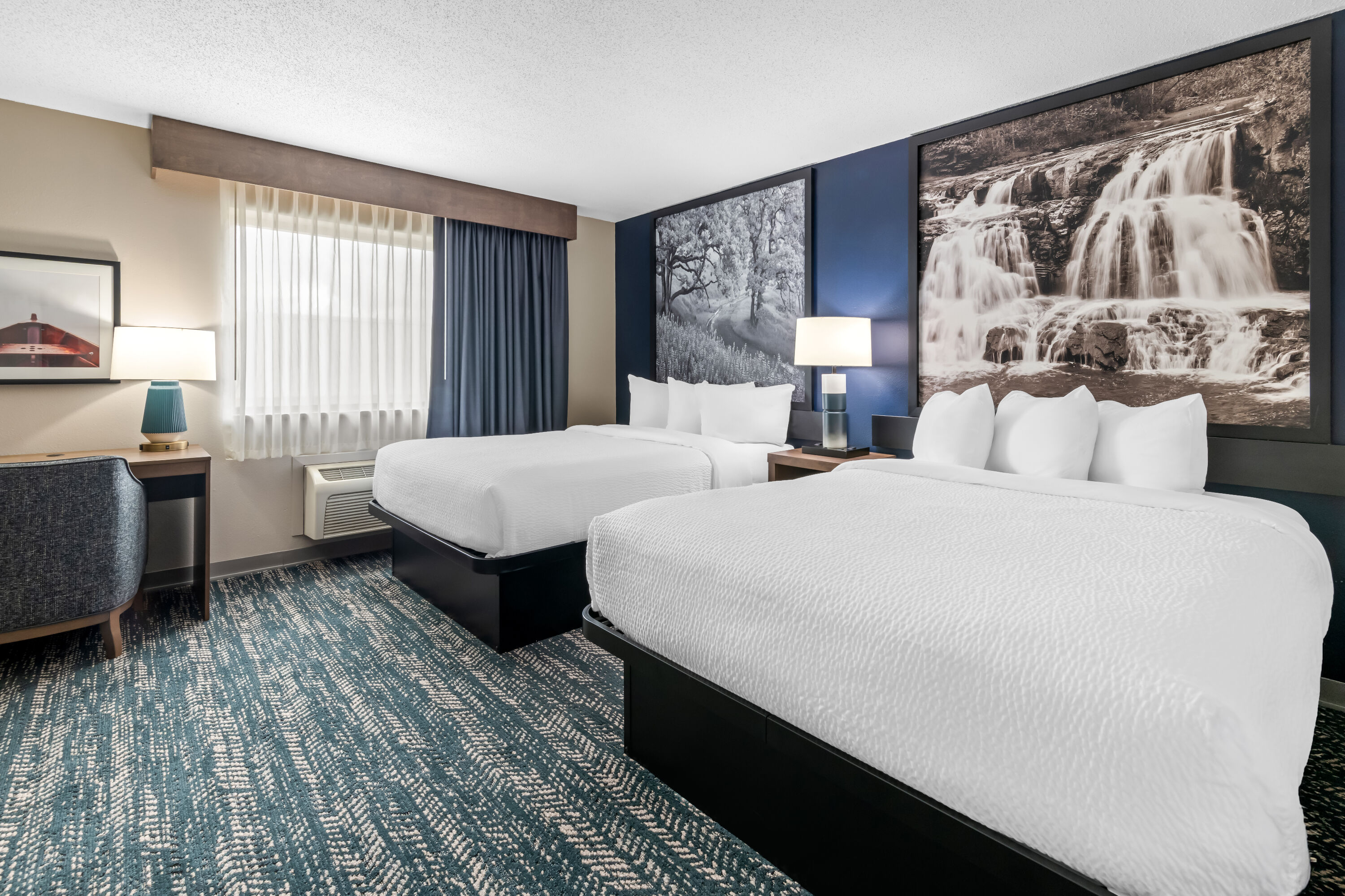 Super 8 by Wyndham Perham suite in Perham, Minnesota