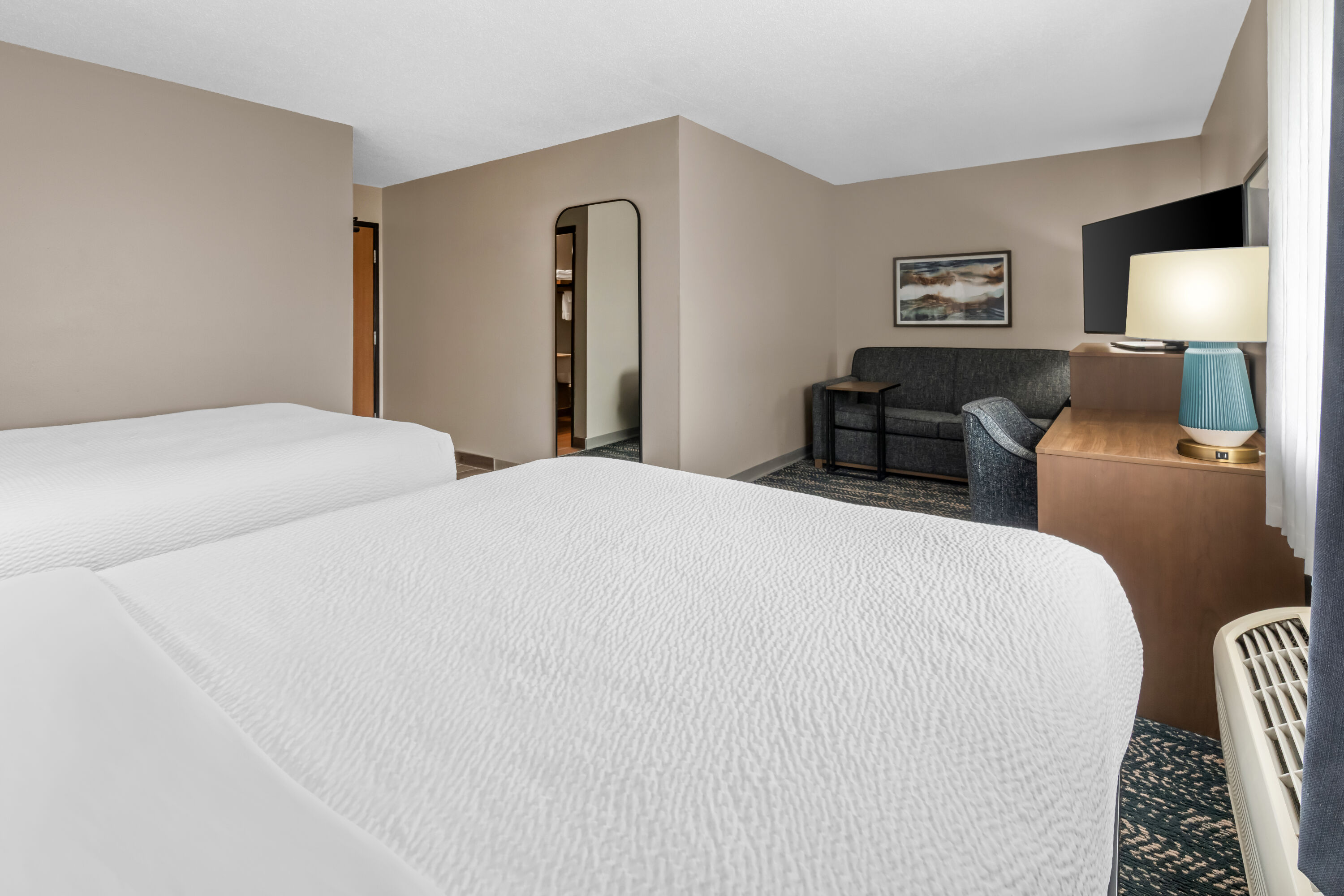 Super 8 by Wyndham Perham suite in Perham, Minnesota