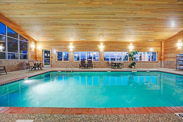 Super 8 Rogers Minnesota Hotels Mn 55374 9598 Pool At The Super 8 Rogers Minnesota In