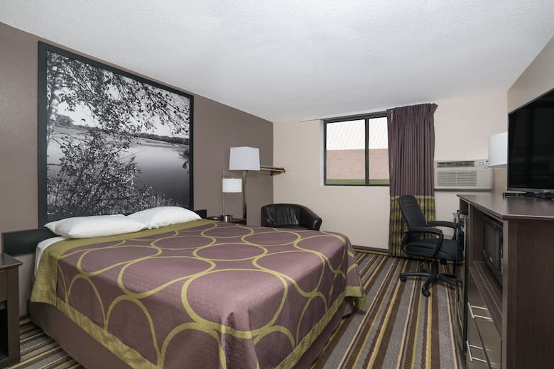 Guest room at the Super 8 Willmar in Willmar, Minnesota