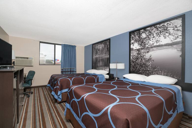 Guest room at the Super 8 Willmar in Willmar, Minnesota