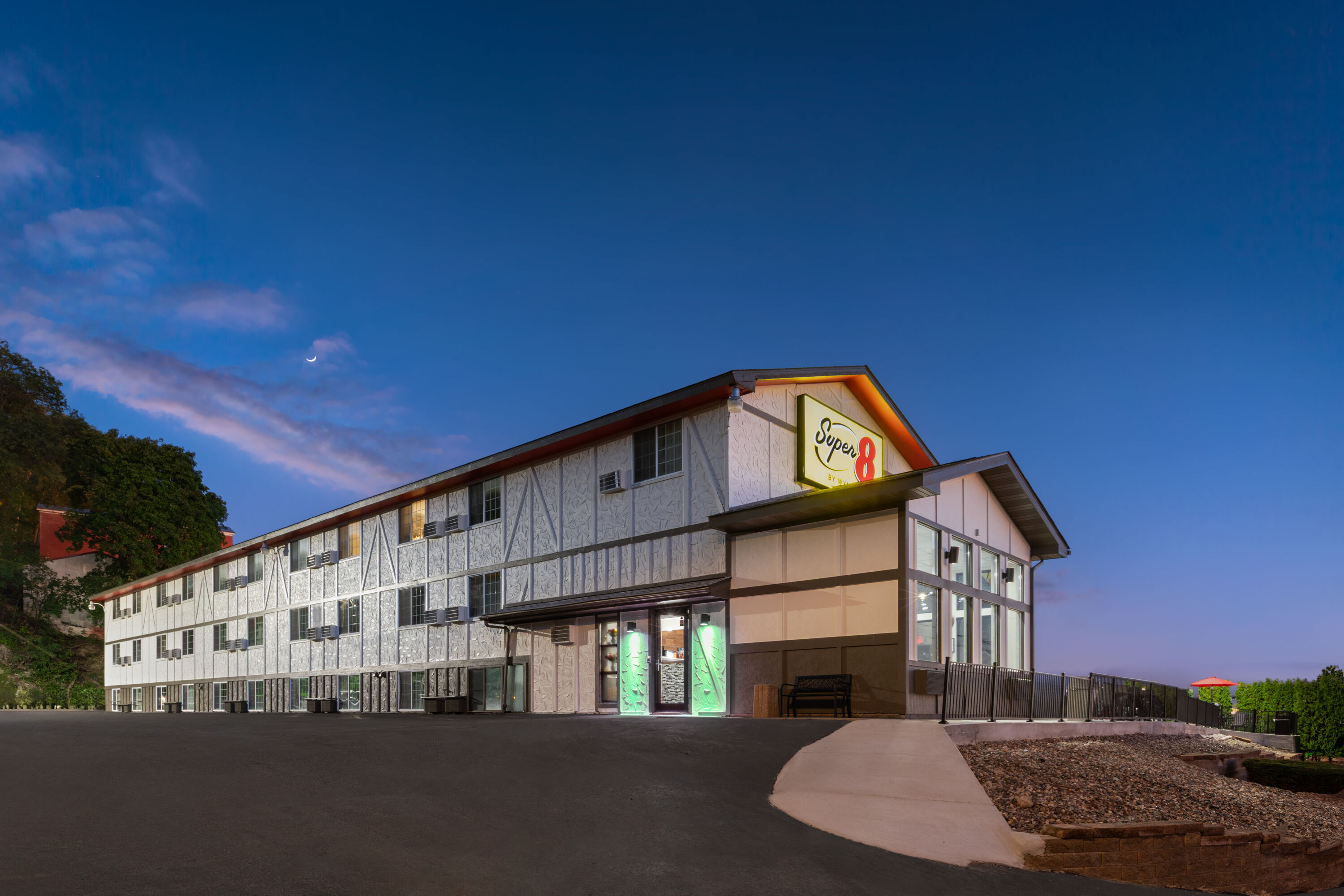 Exterior Dusk Image of Super 8 by Wyndham Winona MN hotel in Winona, Minnesota