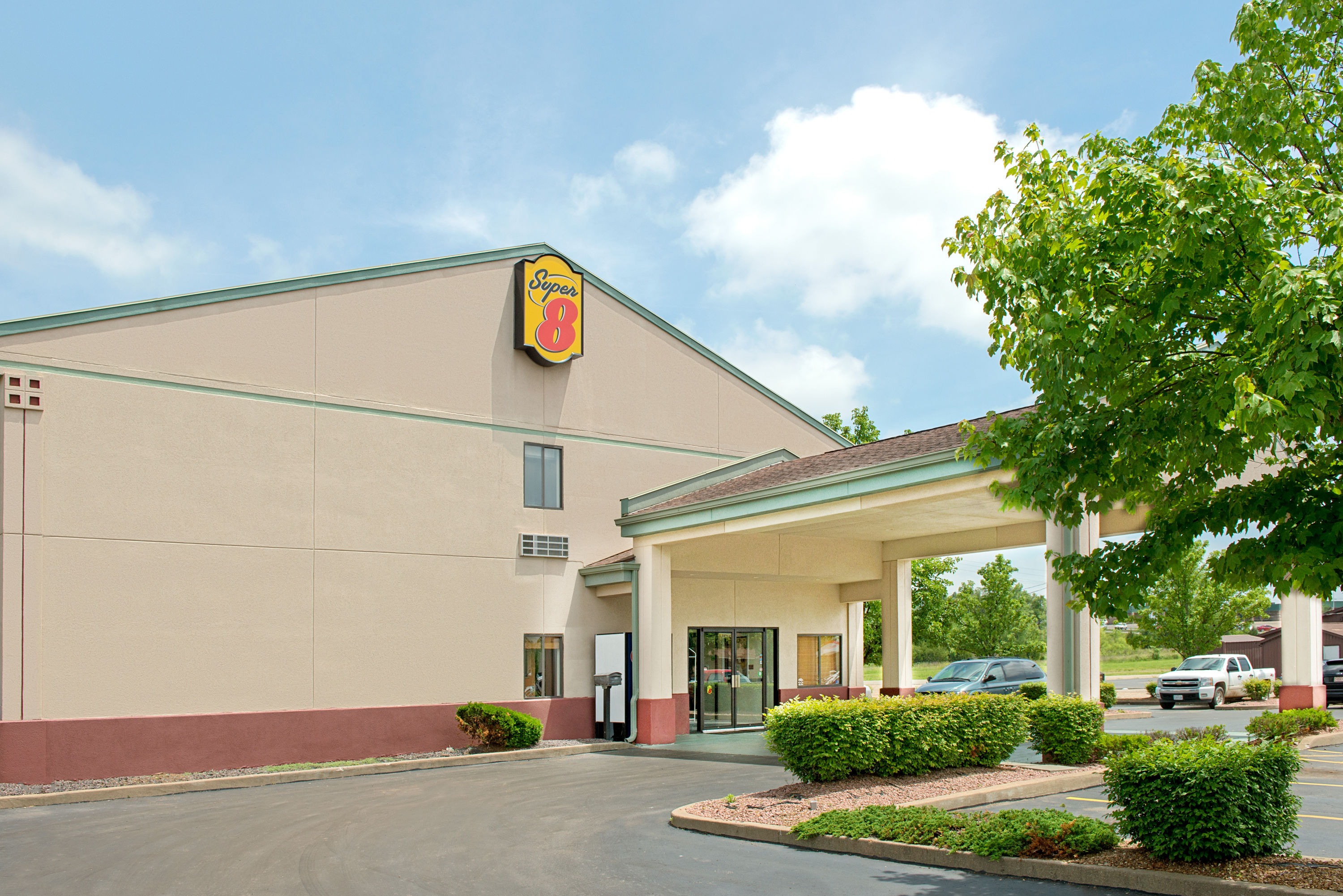 Super 8 by Wyndham Bonne Terre Bonne Terre, MO Hotels