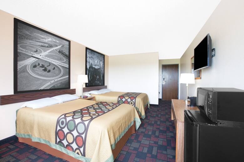 Guest room at the Super 8 Boonville in Boonville, Missouri