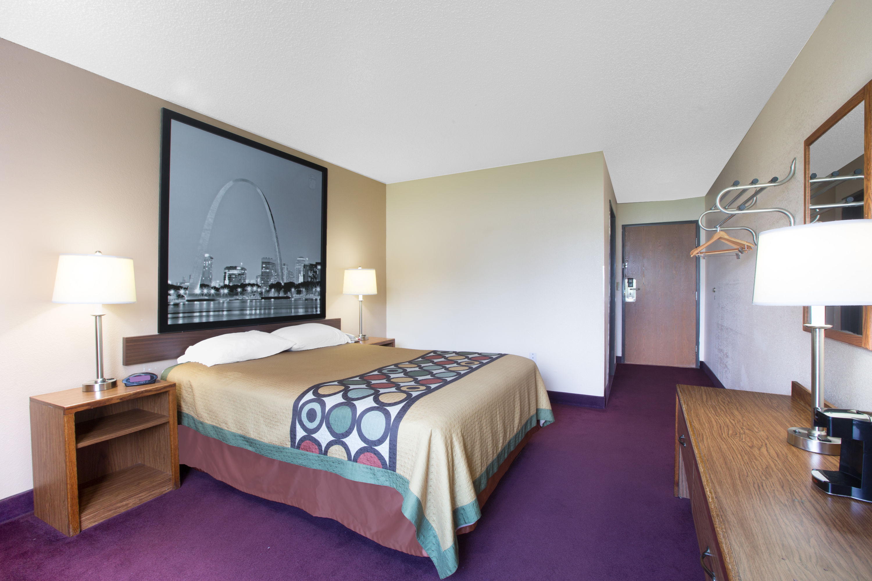 Guest room at the Super 8 by Wyndham Boonville in Boonville, Missouri