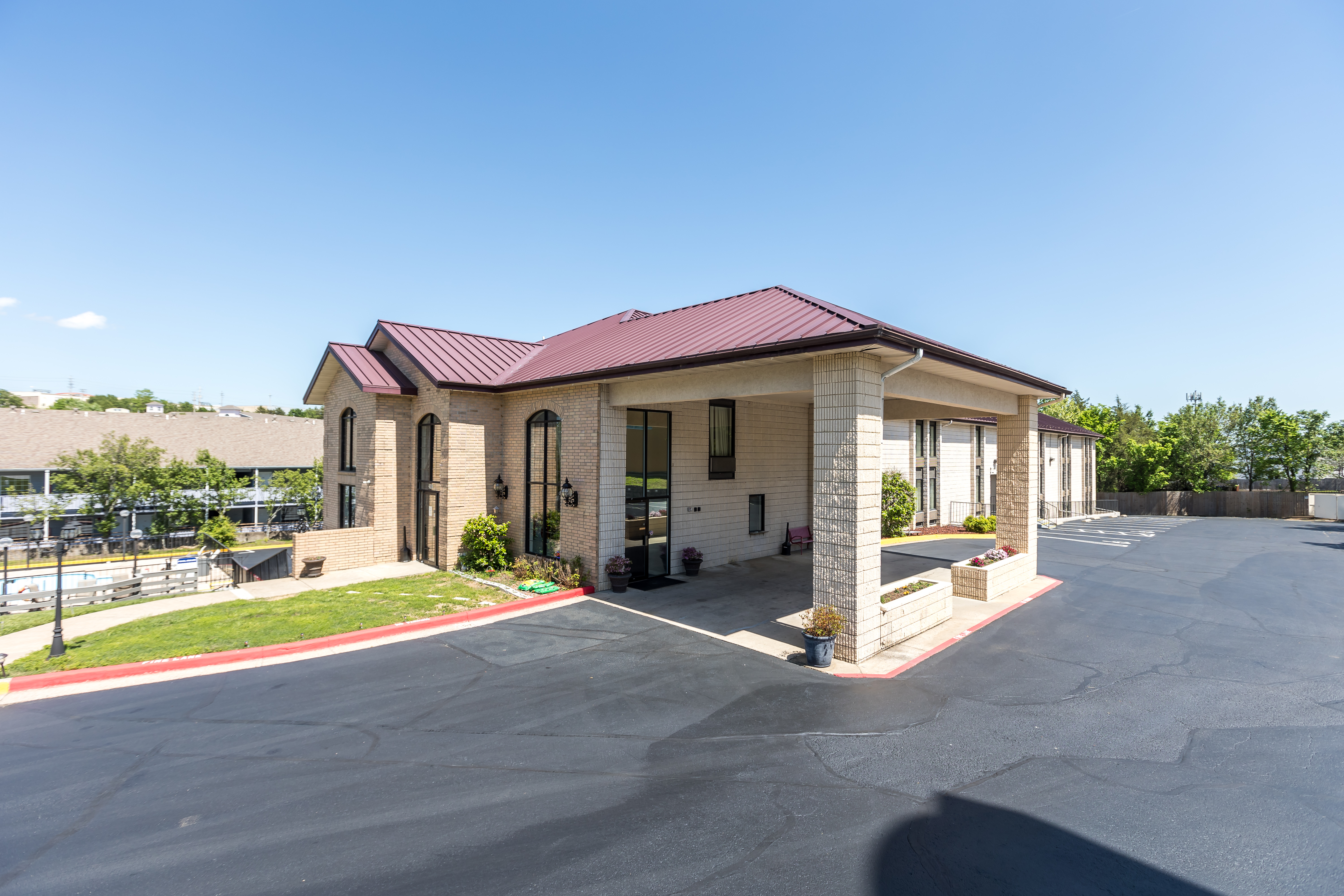 Exterior of Super 8 by Wyndham Branson/Andy Williams Theatre hotel in Branson, Missouri