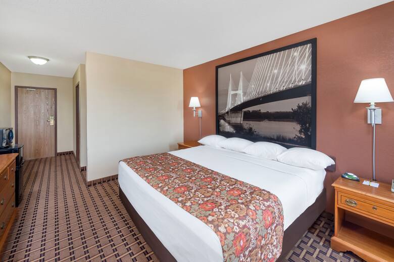 Guest room at the Super 8 Charleston MO in Charleston, Missouri