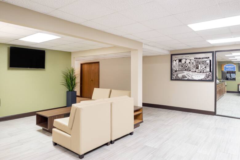 Super 8 Charleston MO hotel lobby in Charleston, Missouri