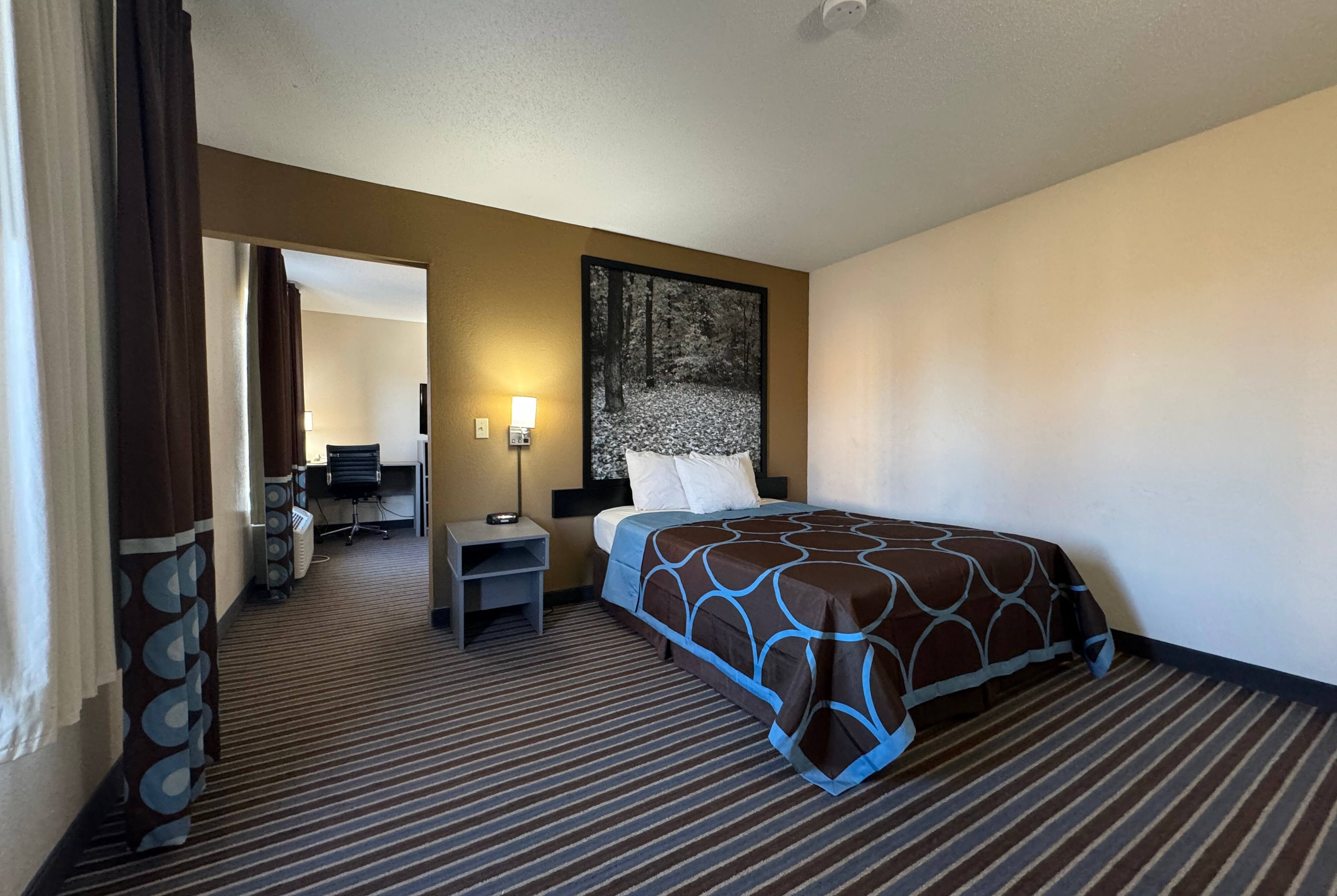 Super 8 by Wyndham Columbia Clark Lane | Columbia, MO Hotels