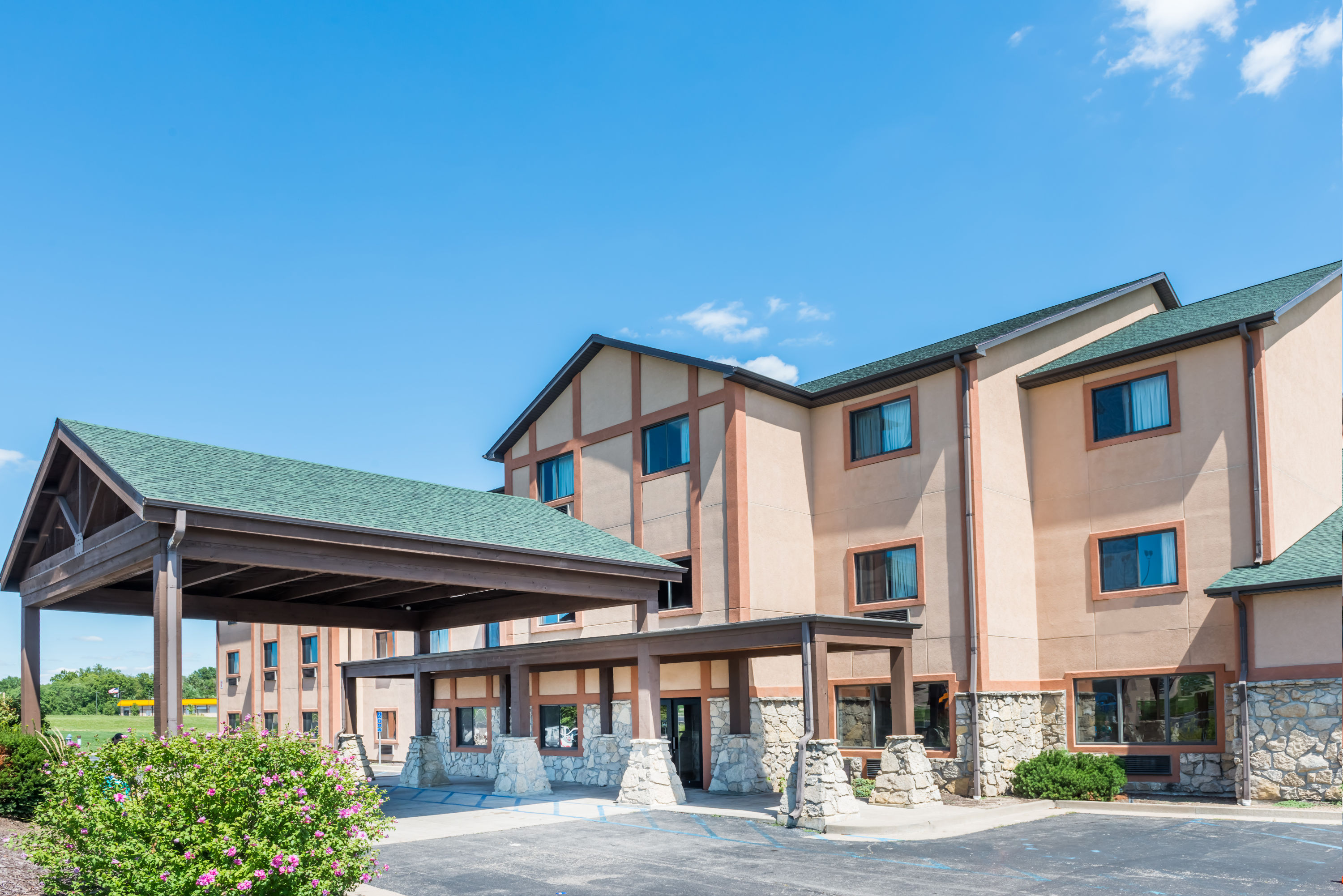 Super Wyndham Columbia East Columbia  Hotels